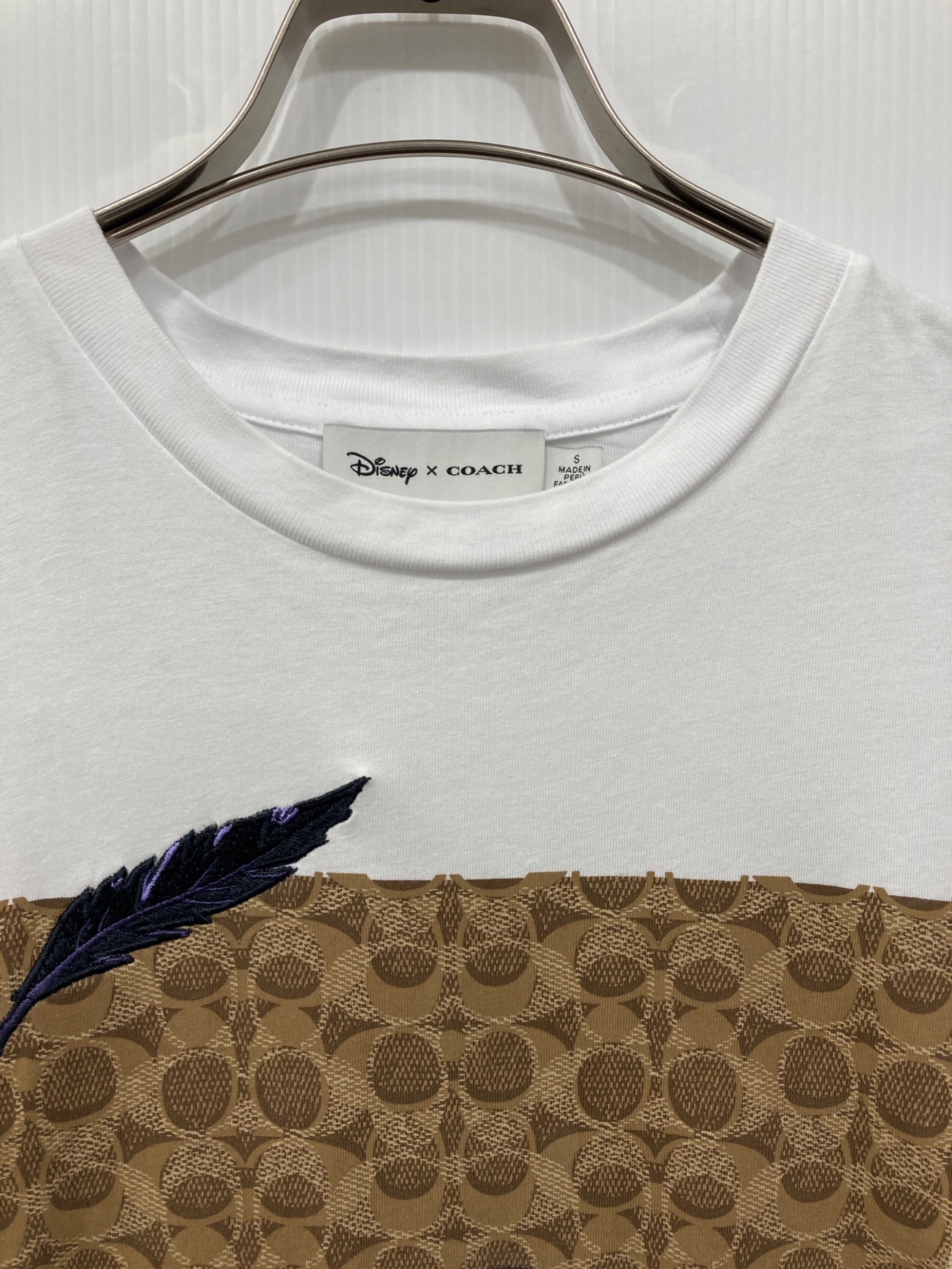 ディズニー　ダンボ  Tシャツ  coach コーチ　xs年始セール 中古・古着通販】COACH (コーチ) Disney (ディズニー) ダンボTシャツ