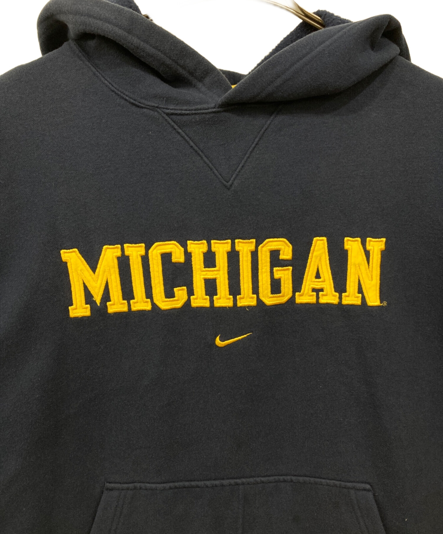 中古・古着通販】NIKE (ナイキ) MICHIGANロゴプルオーバーパーカー