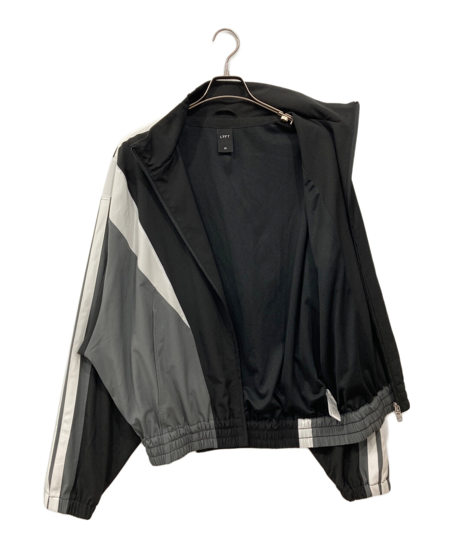 リフト LYFT グレー ナイロンジャケット Lサイズ 中古・古着通販】LYFT (リフト) 2LINE TRACK JACKET ブラック サイズ:M
