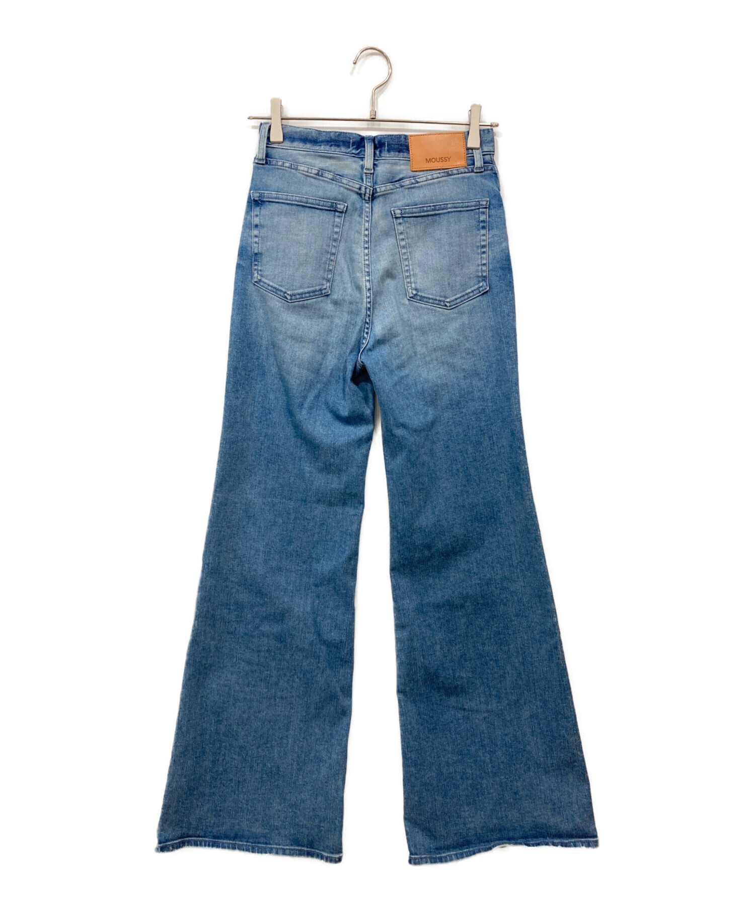 MOUSSY フレアデニムパンツ 24インチ インディゴ 中古・古着通販】moussy (マウジー) フレアデニムパンツ インディゴ