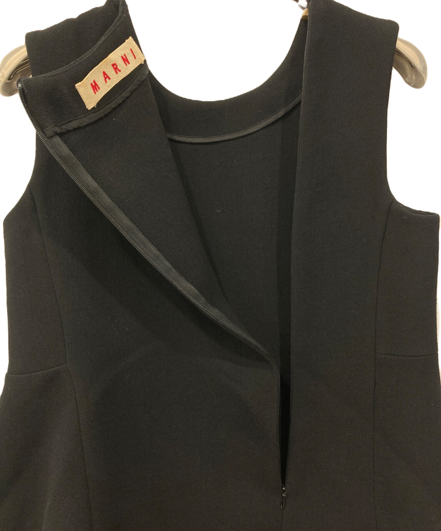 【セール】MARNI マルニ キャミソール ノースリーブ 中古・古着通販】MARNI (マルニ) ノースリーブワンピース ブラック