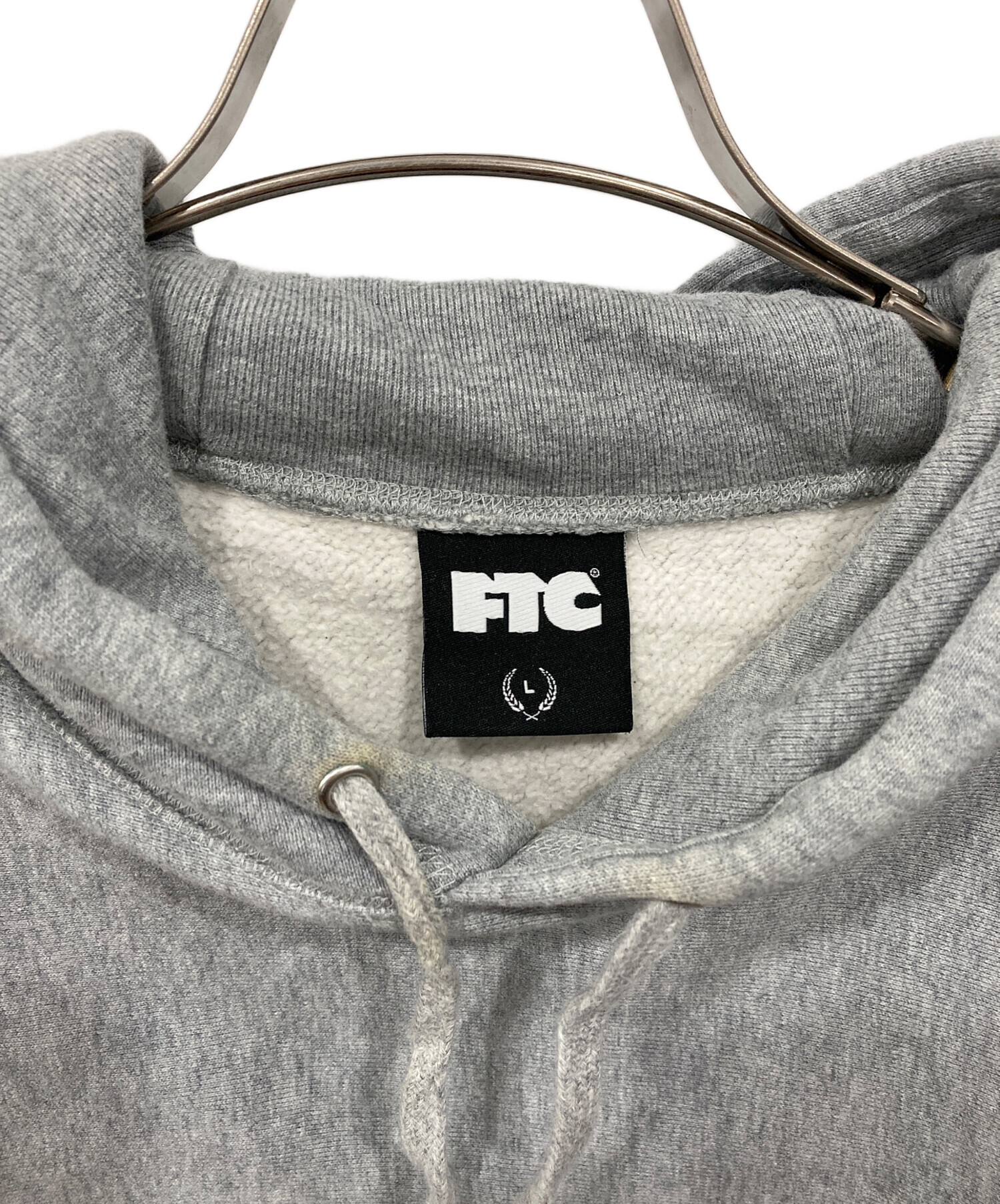 中古・古着通販】FTC (エフティーシー) プルオーバーパーカー グレー
