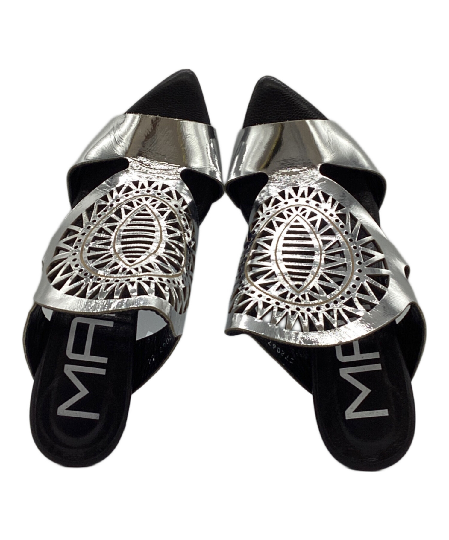 新品未使用品♡MANA マナ ミュール レーザーカット リザード 型押　ブロンズ 中古・古着通販】MANA (マナ) レーザーカットサンダル シルバー サイズ