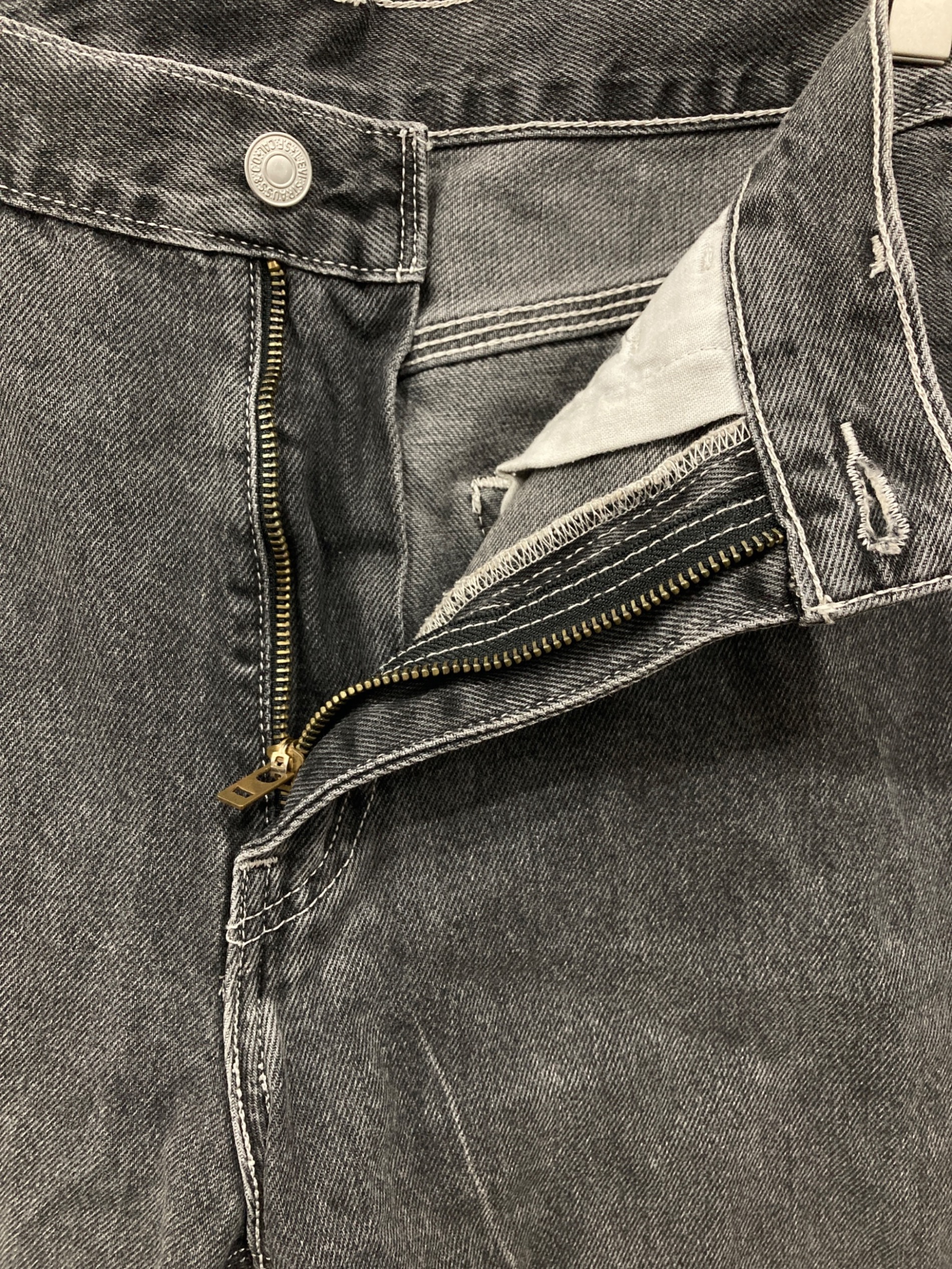 中古・古着通販】LEVI'S (リーバイス) デニムペインターパンツ グレー