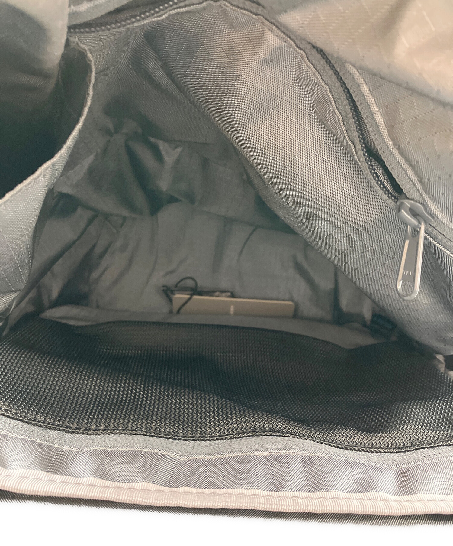 【低い使用頻度】中古　デイパック　バックパック 中古・古着通販】ABLE CARRY (エイブルキャリー) Daily Backpack X-Pac