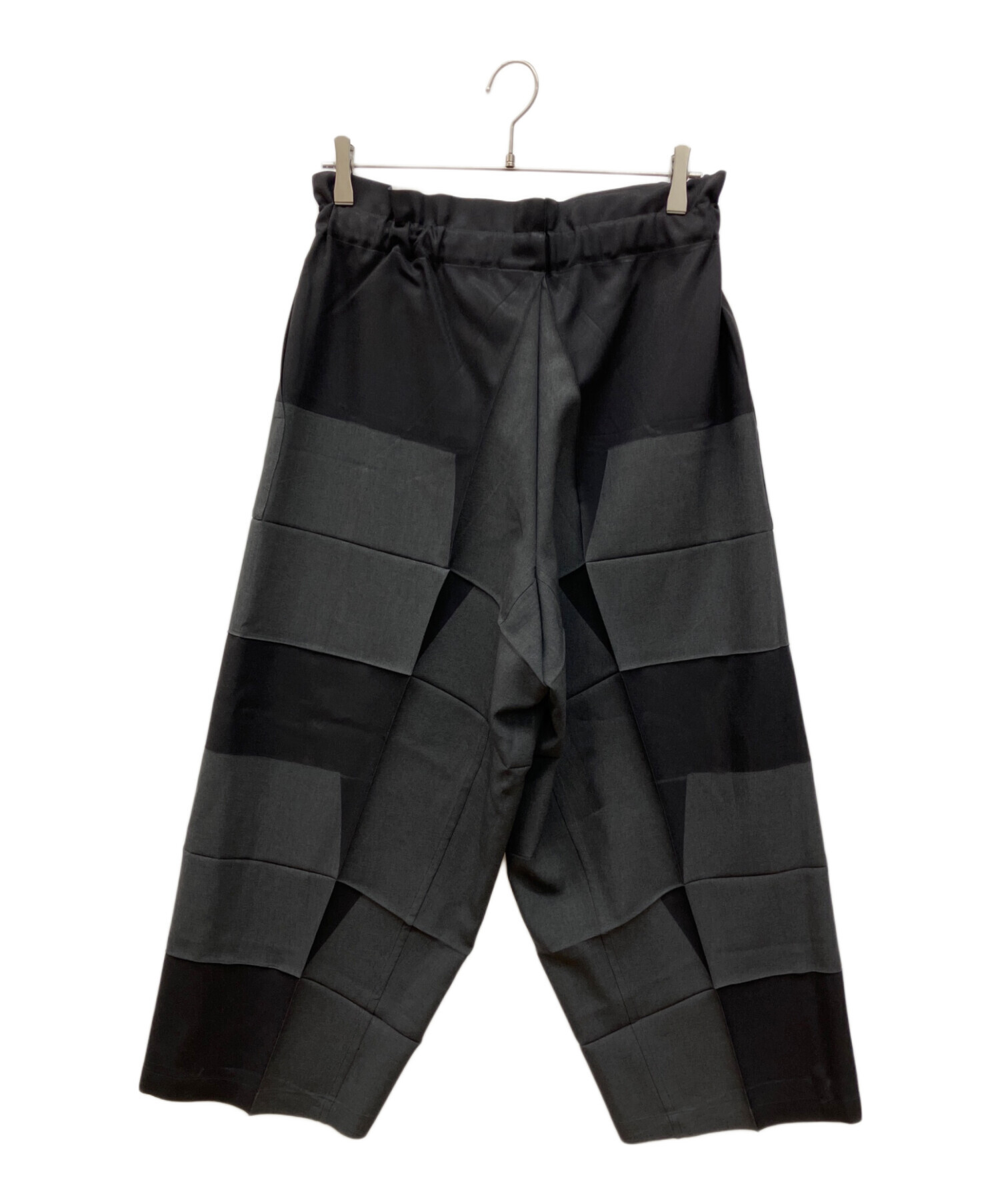 me ISSEY MIYAKE ミーイッセイミヤケ プリーツパンツ 黒 パンツ