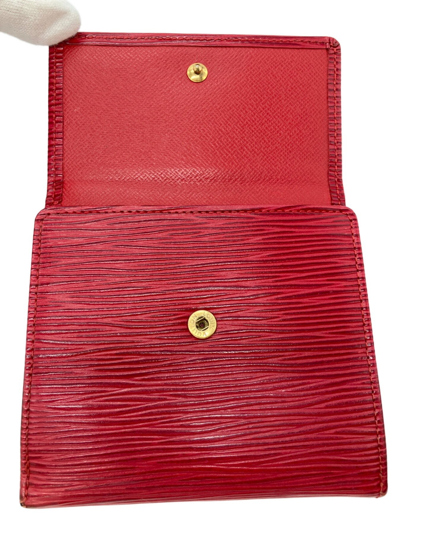 LOUIS VUITTON エピ ポルトモネ ビエ カルト クレディ