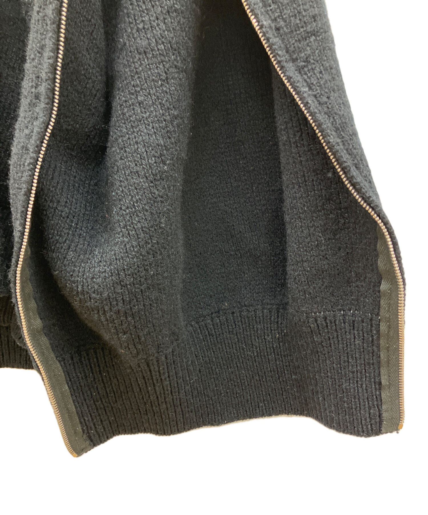 中古・古着通販】UNUSED (アンユーズド) v-neck knit LAMPO ZIPPER V