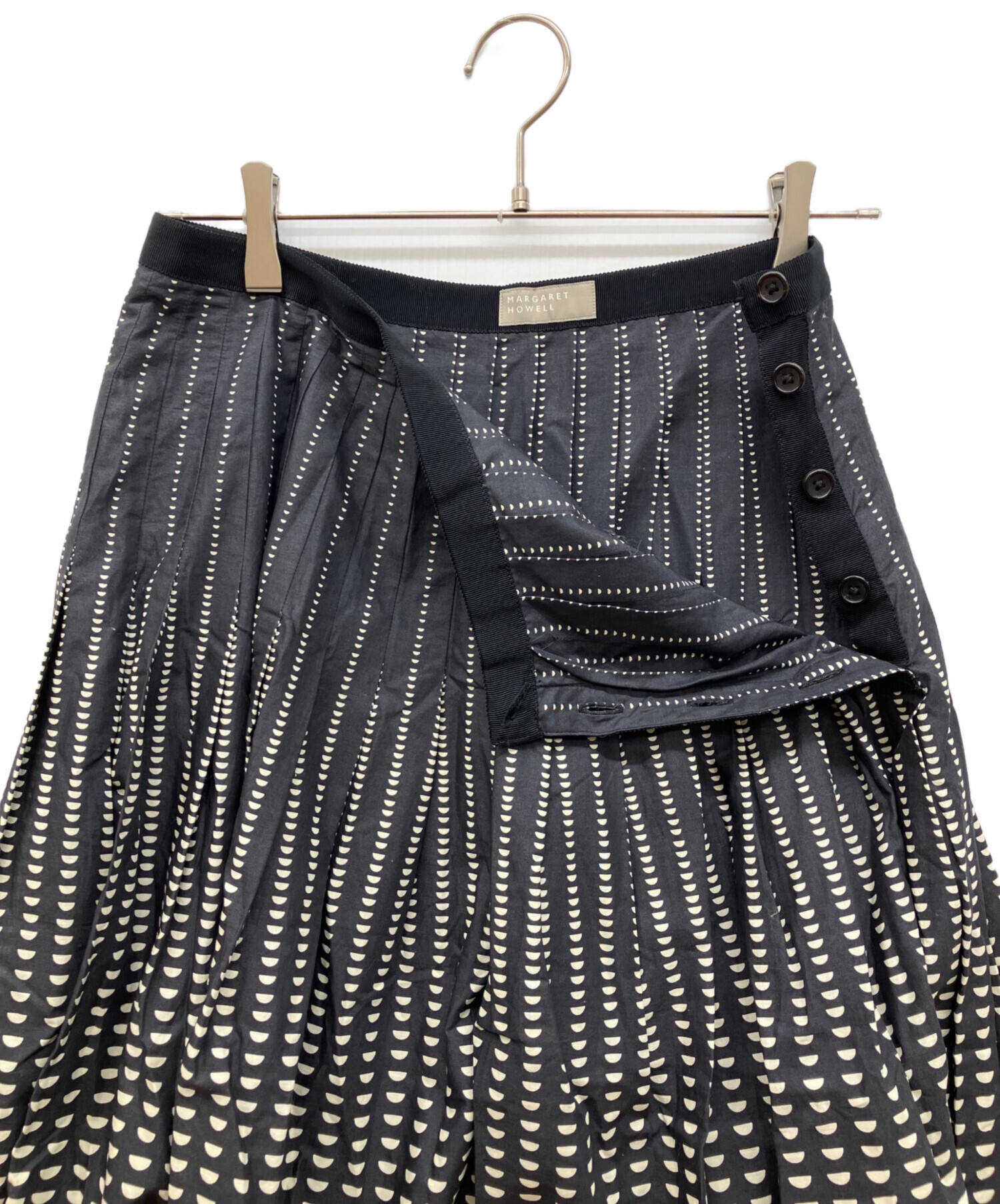 マーガレットハウエル　コットンプリーツスカート　ミディ丈　ネイビー　2 中古・古着通販】MARGARET HOWELL (マーガレットハウエル) ハーフ