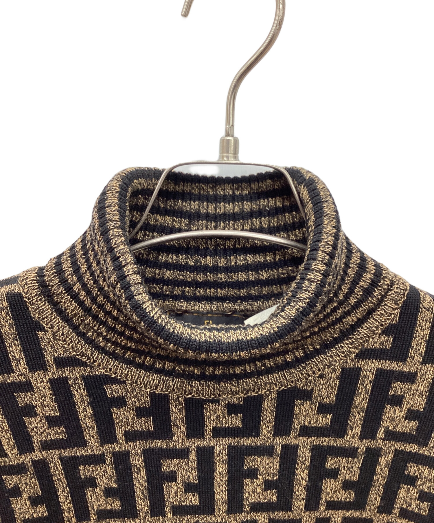 中古・古着通販】FENDI (フェンディ) ズッカ柄タートルネックニット