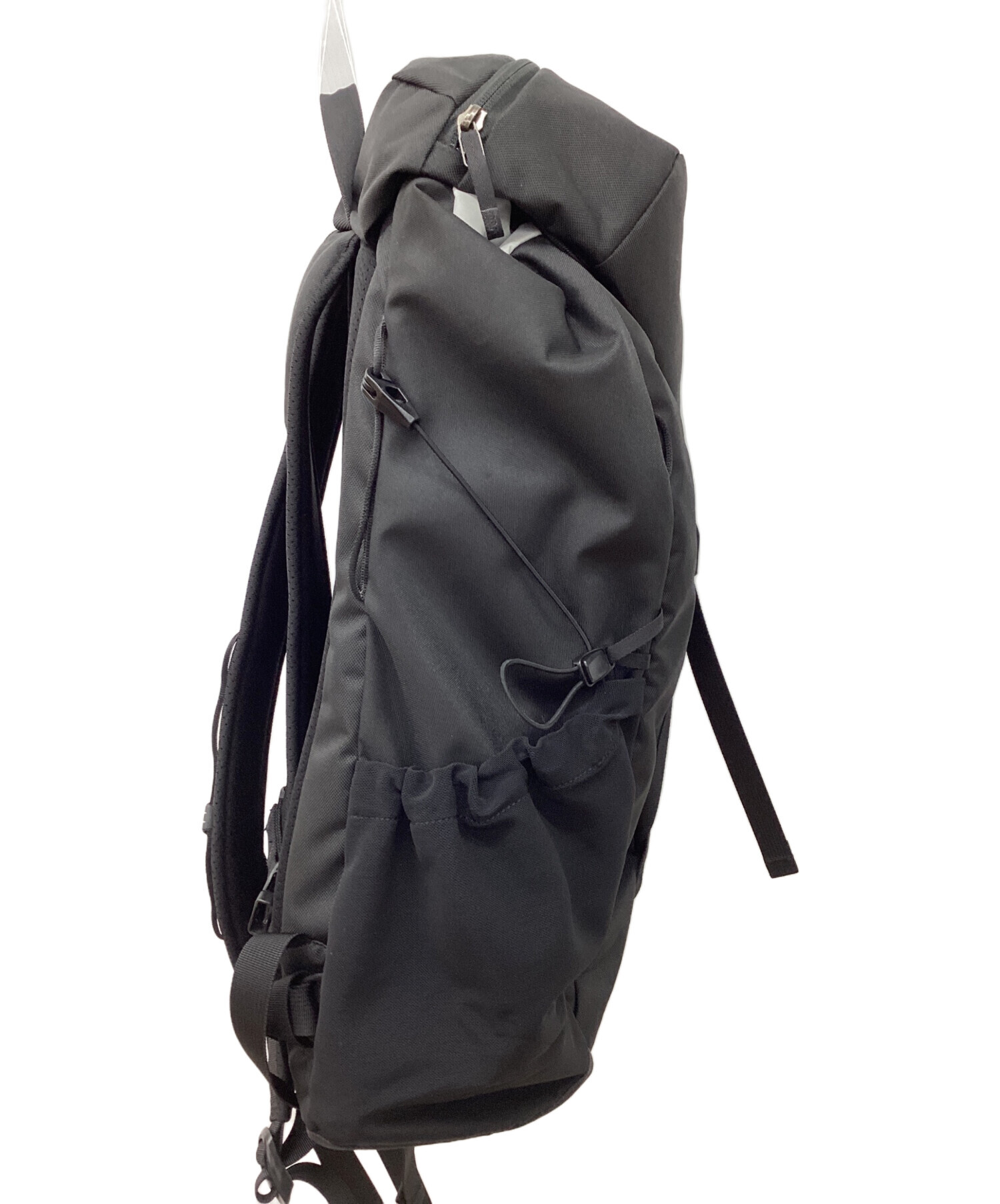 ARC'TERYX 中型リュック ダークグレー 中古・古着通販】ARC'TERYX (アークテリクス) MANTIS 20 BACKPACK