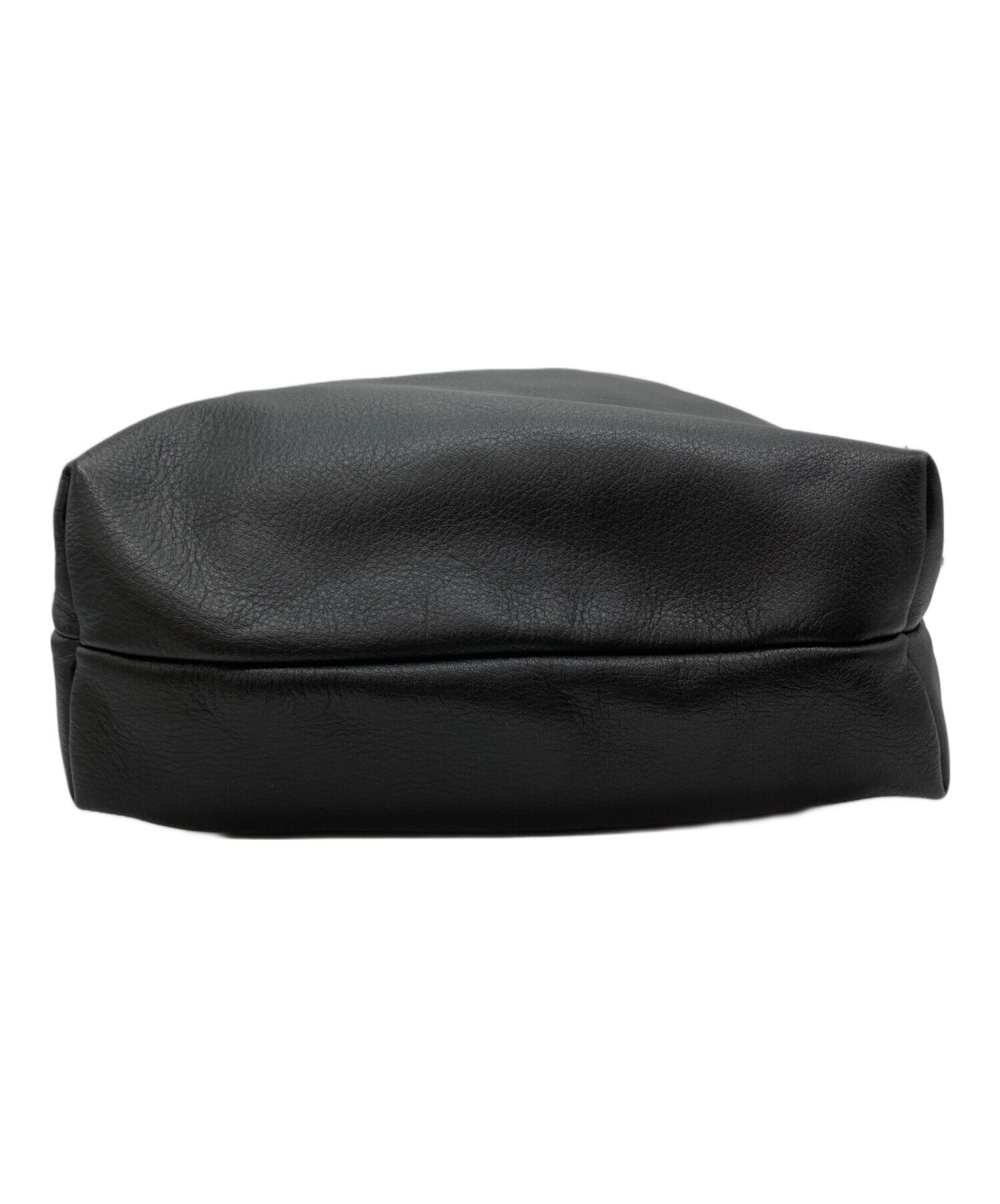 中古・古着通販】HENDER SCHEME (エンダースキーマ) cow bag M レザー