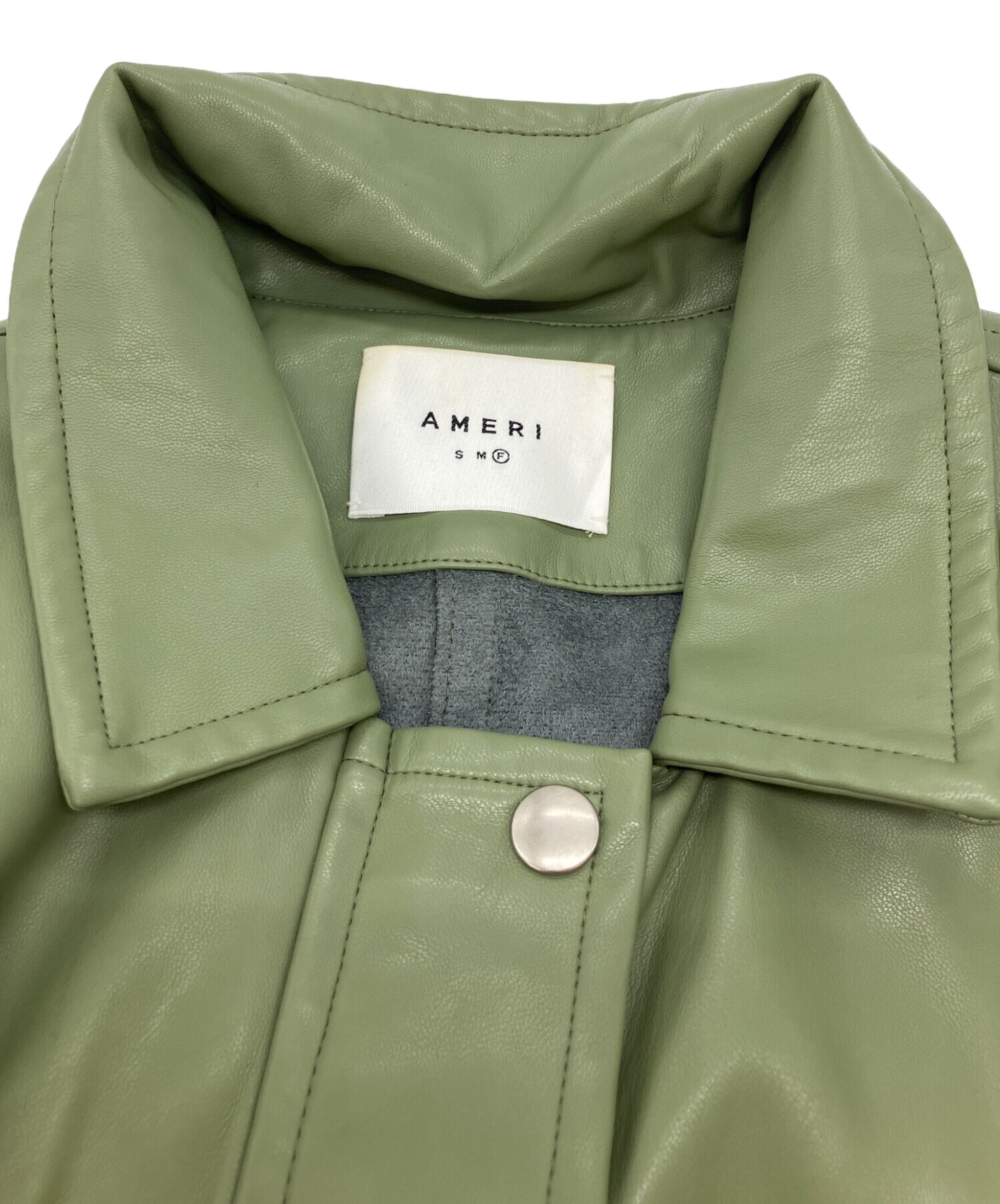 中古・古着通販】AMERI (アメリ) フェイクレザージャケット カーキ
