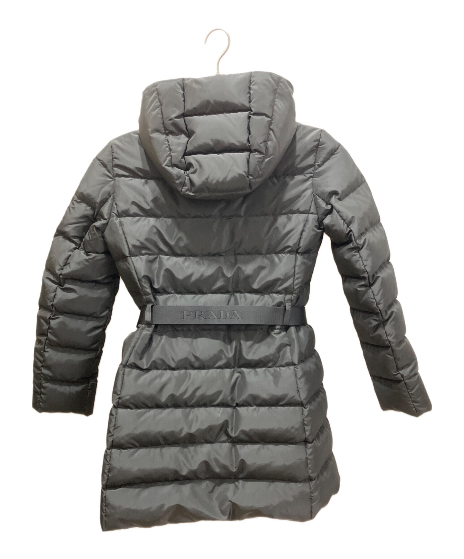 中古・古着通販】PRADA (プラダ) トライアングルプレート ダウンコート