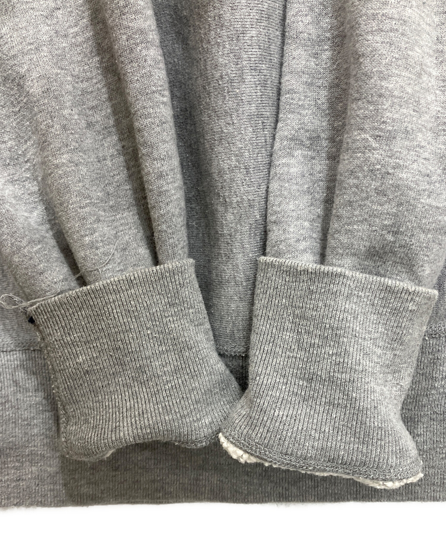 中古・古着通販】EVISU (エヴィス) カモメプリントVガゼットスウェット