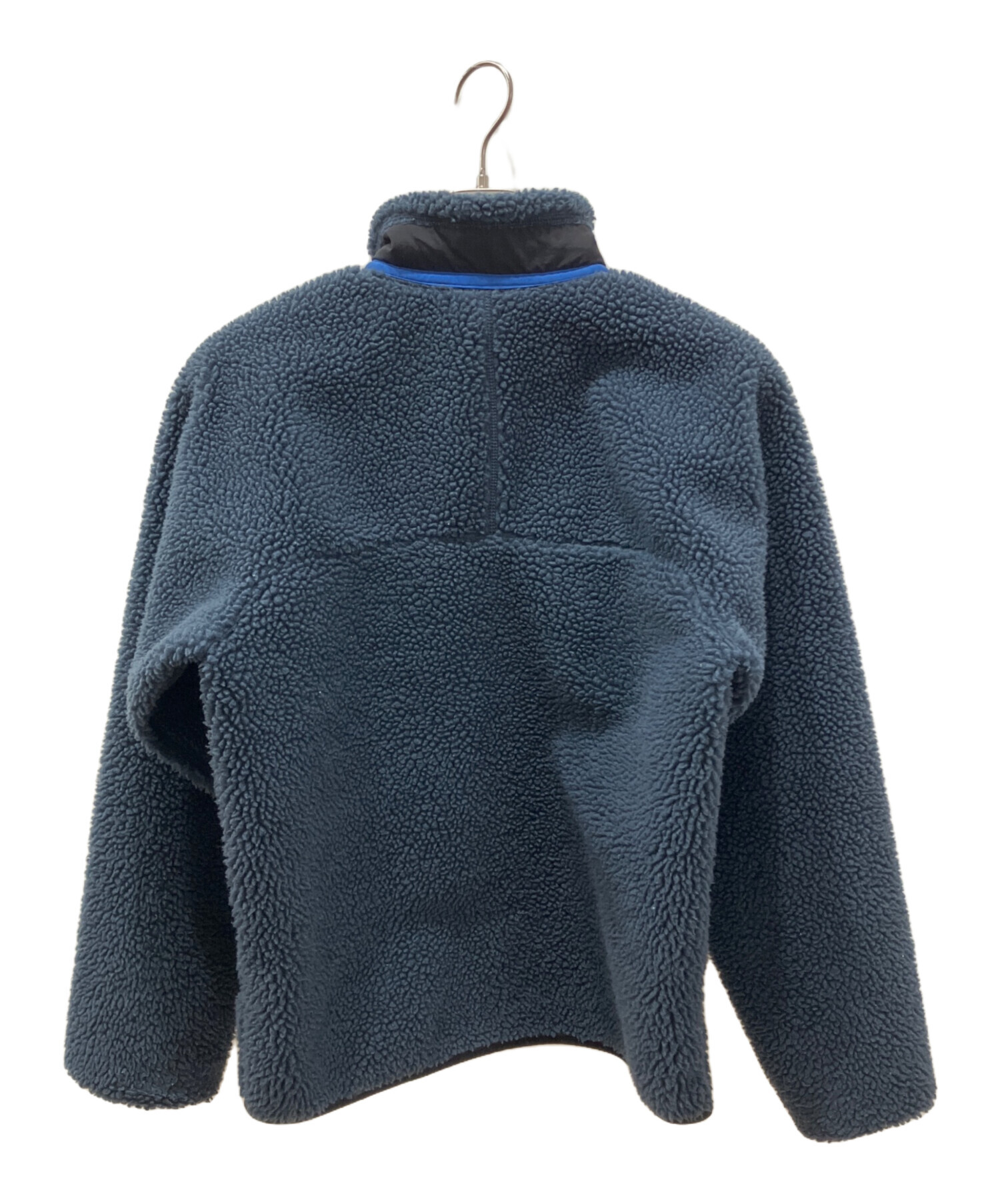 patagonia フリース 黒/青 パタゴニアの今も冬も使える「黒いフリース」5選！ “シンチラ”の