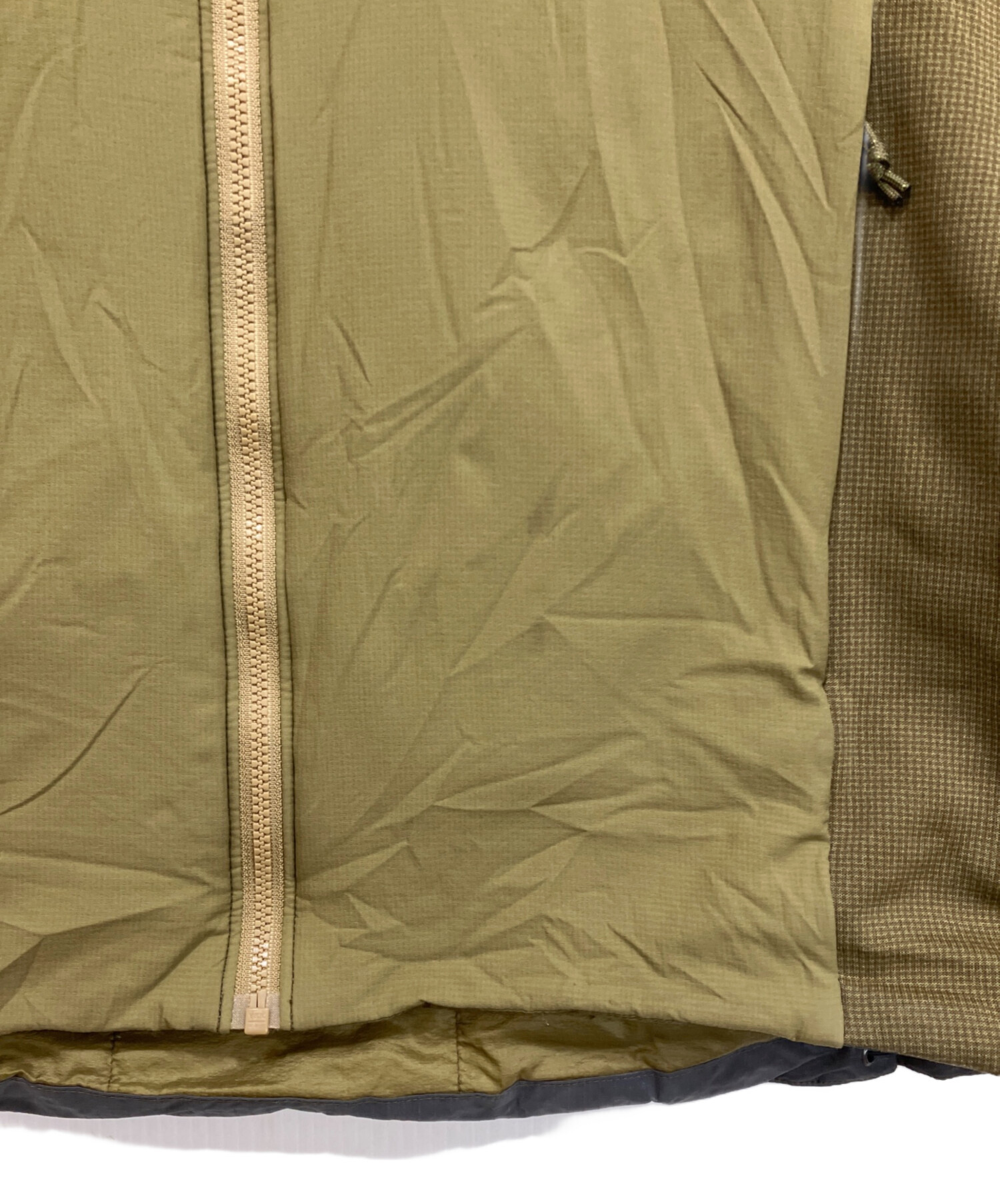 中古・古着通販】ARC'TERYX (アークテリクス) ATOM LT HOODY カーキ