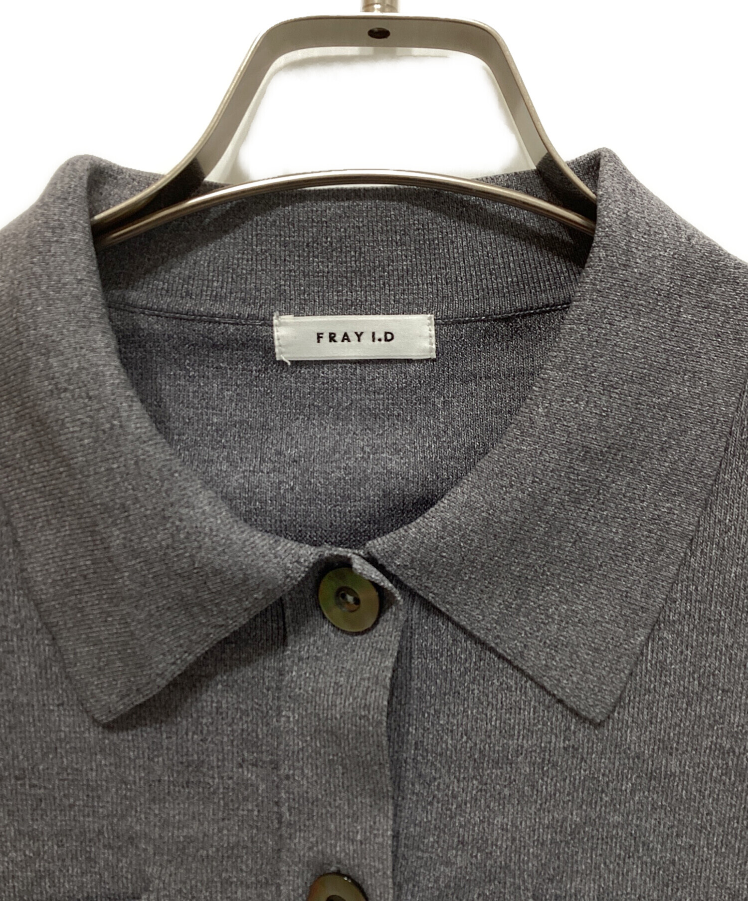 frayi.d フレイアイディー　ポロカラーノースリニットジレ　グレー　GRY 中古・古着通販】FRAY ID (フレイ アイディー) ポロカラーノースリ