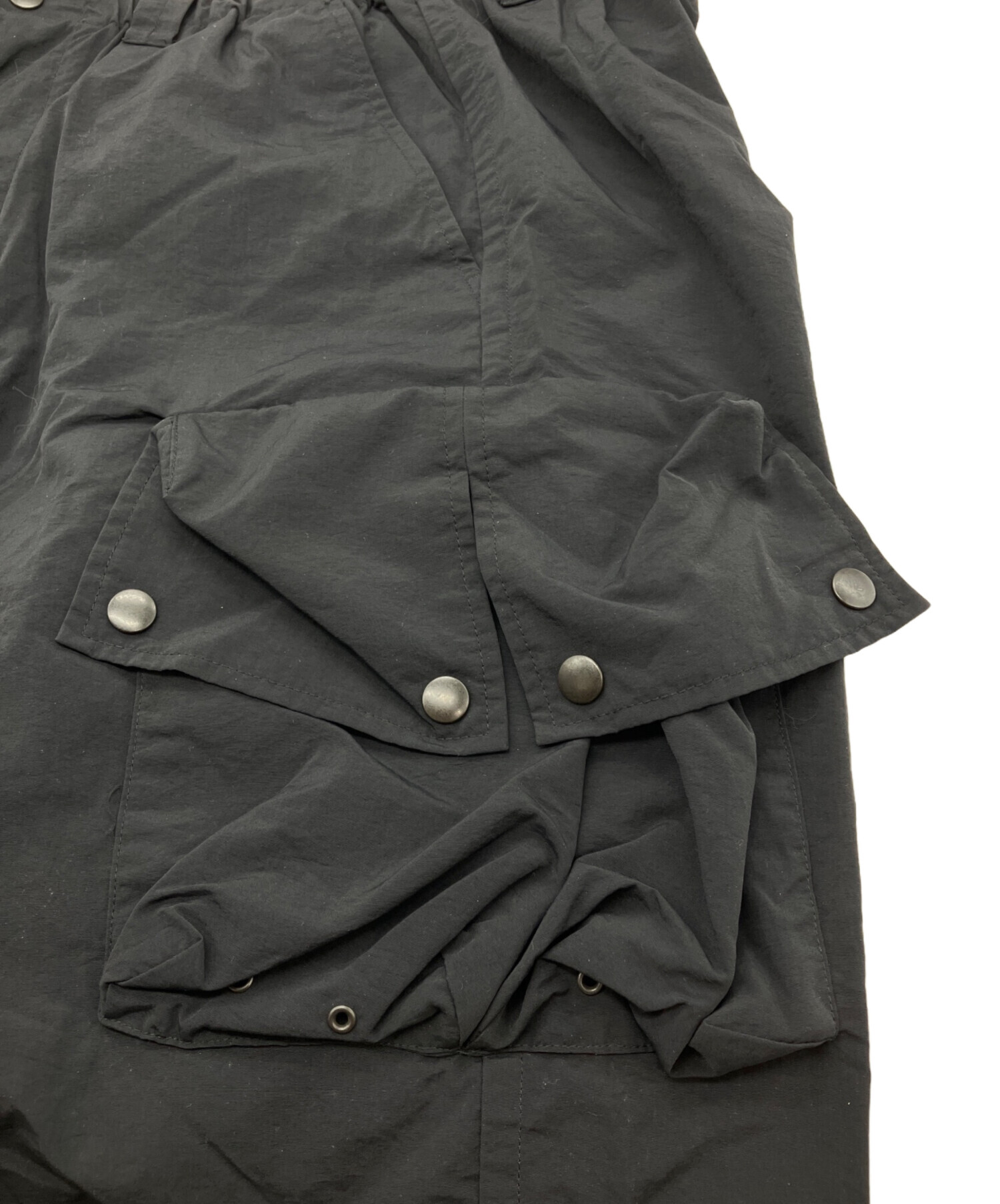 中古・古着通販】YOKE (ヨーク) Multi pockets utility shorts