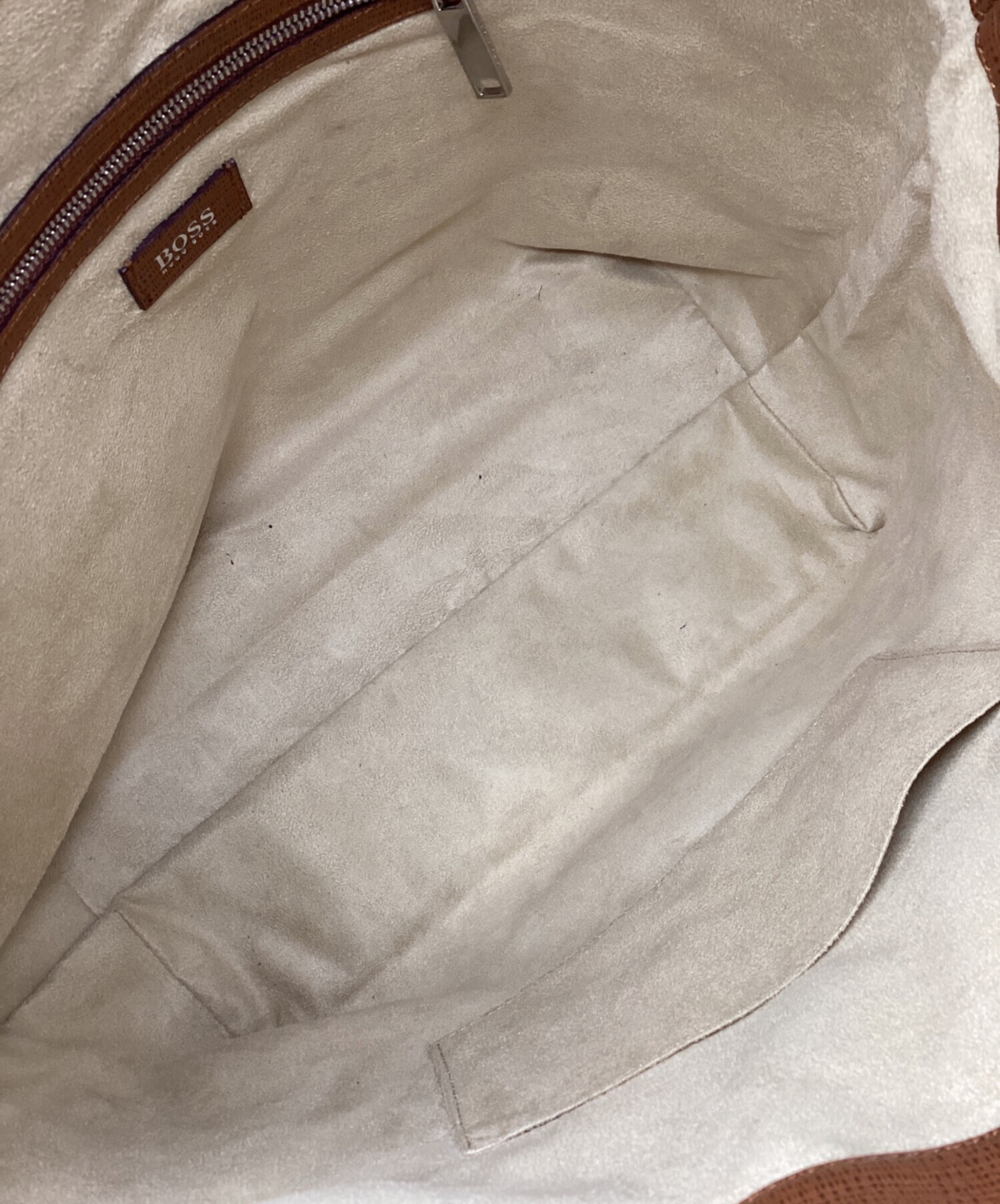 中古・古着通販】HUGO BOSS (ヒューゴ ボス) レザーショルダーバッグ 中古・古着通販】HUGO BOSS (ヒューゴ ボス) レザーショルダーバッグ