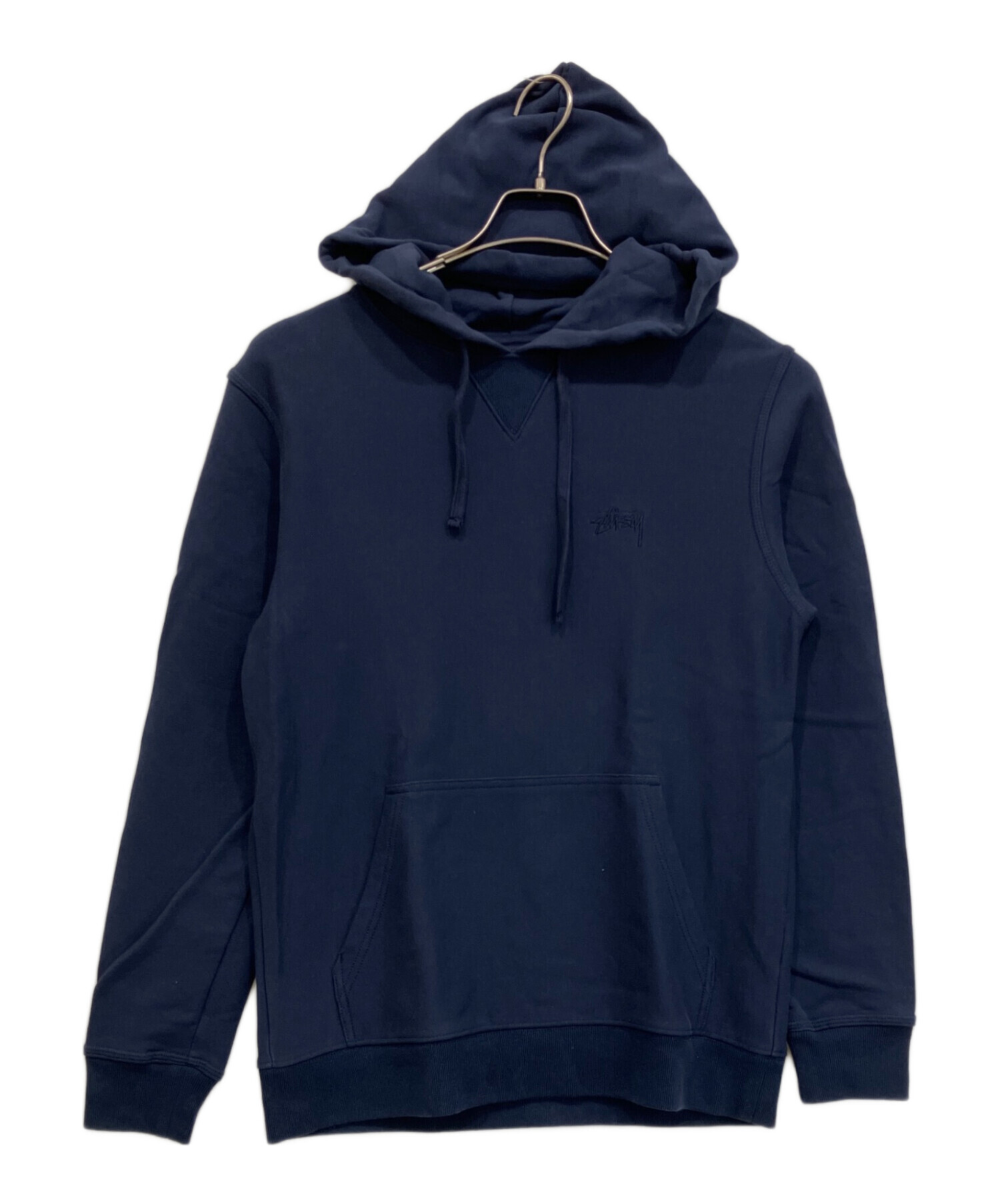 【即完売・希少カラー】ステューシー☆ワンポイント刺繍ロゴ入りパーカー/1291 中古・古着通販】stussy (ステューシー) Vガゼット ワンポイント 刺繍