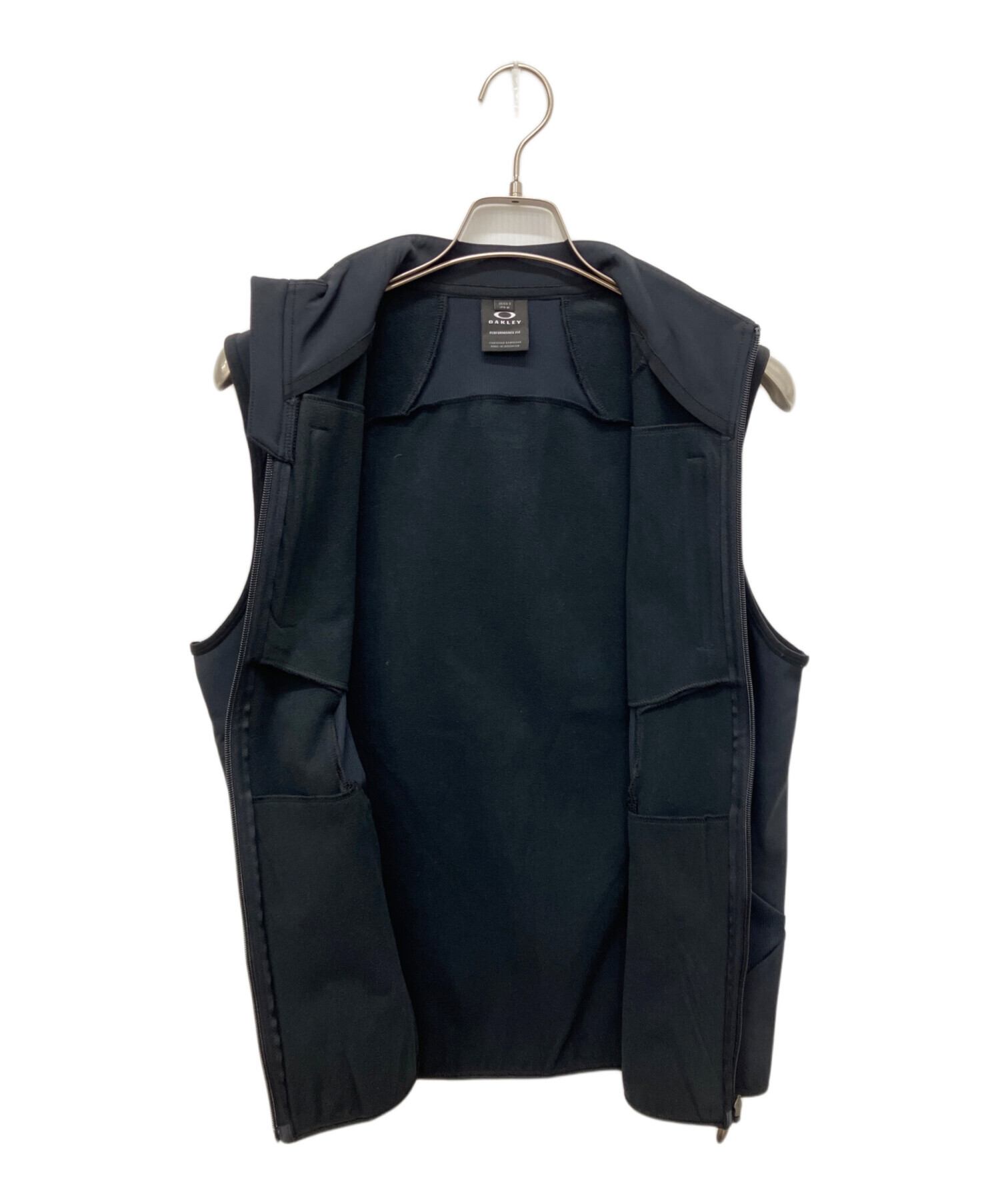 中古・古着通販】OAKLEY (オークリー) Latitude Arc Vest ブラック
