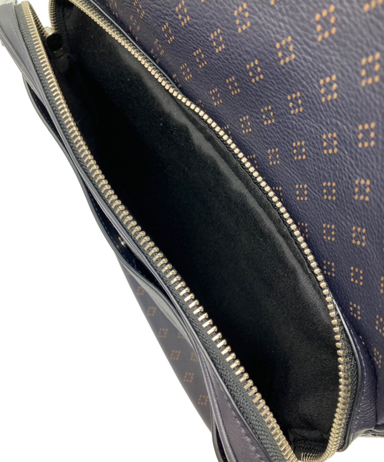 中古・古着通販】COACH (コーチ) プリンテッドレザーリュック ネイビー