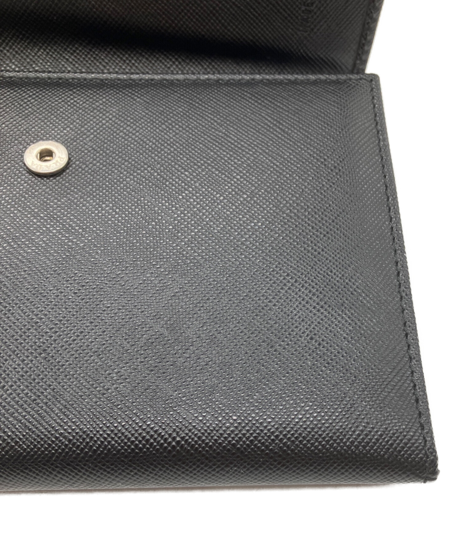 中古・古着通販】PRADA (プラダ) サフィアーノレザーミディアム 