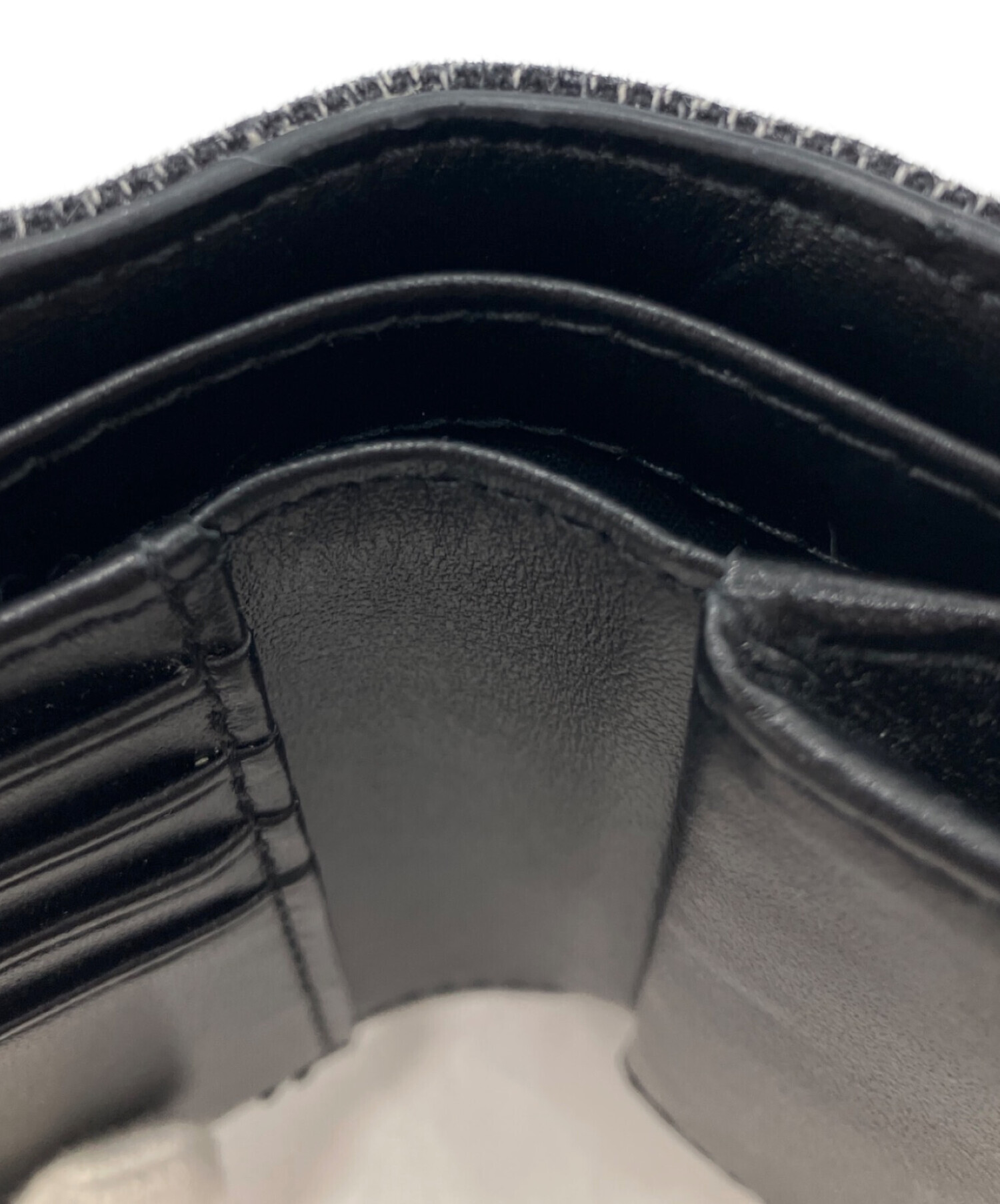 【美品！値下げ中】DIESEL 2つ折り財布 (ヴィンテージデニム／チャーム付） 中古・古着通販】DIESEL (ディーゼル) デニム二つ折り財布 ブラック