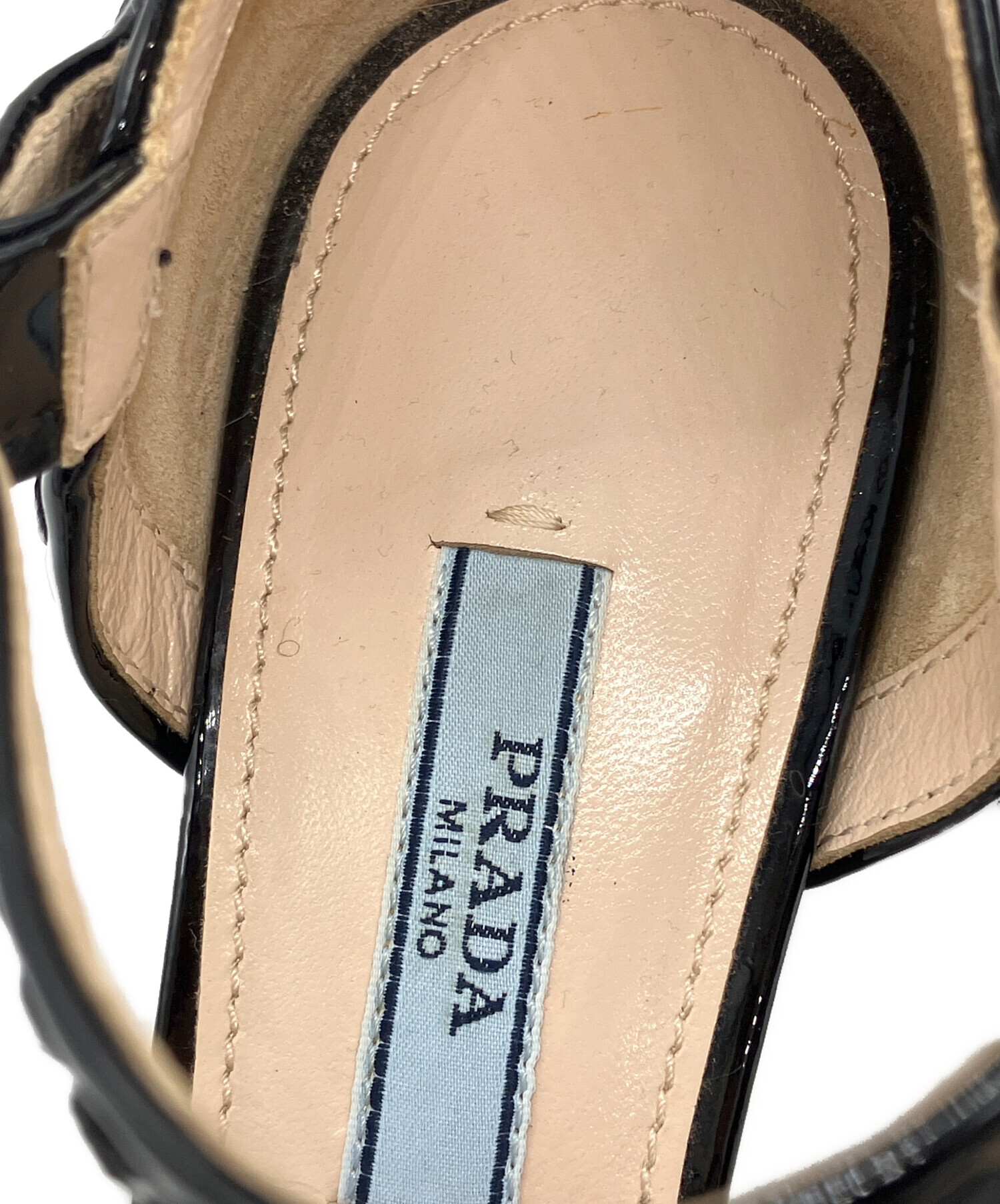 中古・古着通販】PRADA (プラダ) エナメルヒールストラップパンプス