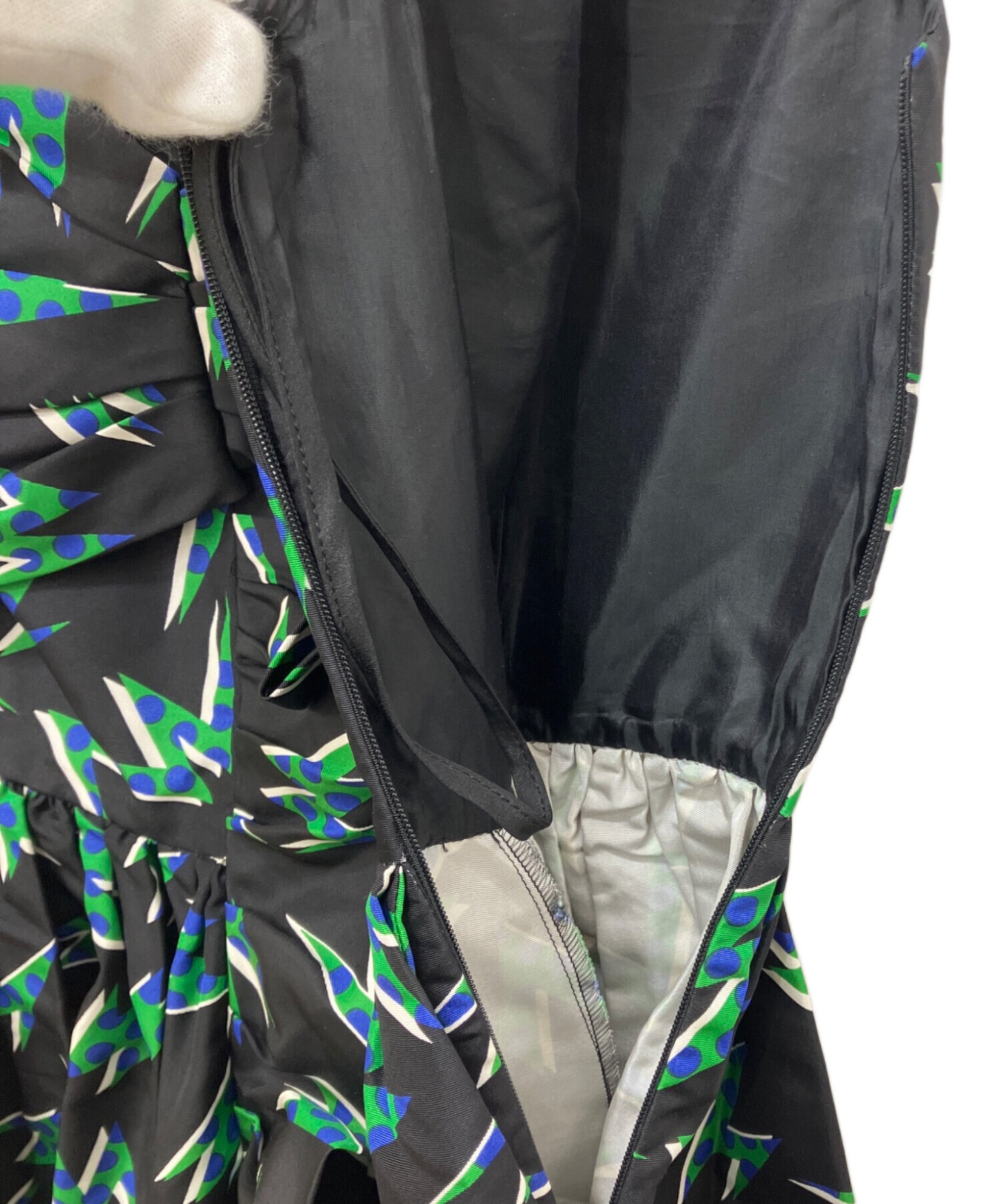 中古・古着通販】MIU MIU (ミュウミュウ) 総柄シルクノースリーブ 