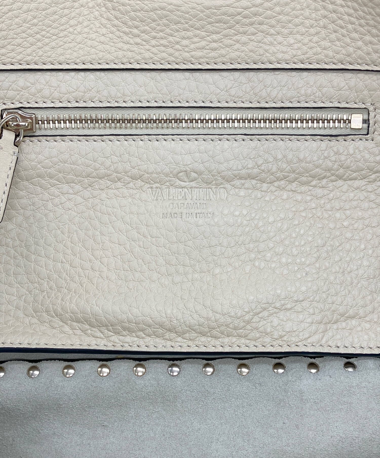 ✨高級品✨ ヴァレンティノ 2way ショルダーバッグ VLTN スタッズ 白色 中古・古着通販】VALENTINO (ヴァレンティノ) ロックスタッズ2WAY