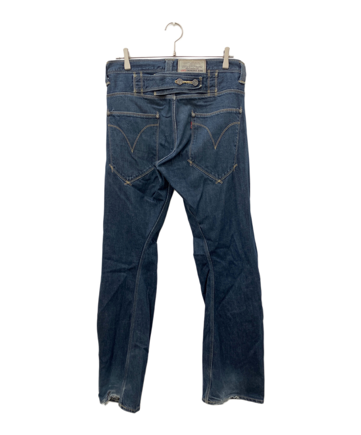 否*永様 LEVI'S デニムパンツ エンジニアード ジーンズ LOOSE 立体 中古・古着通販】LEVI'S ENGINEERED (リーバイスエンジニアード) 立体