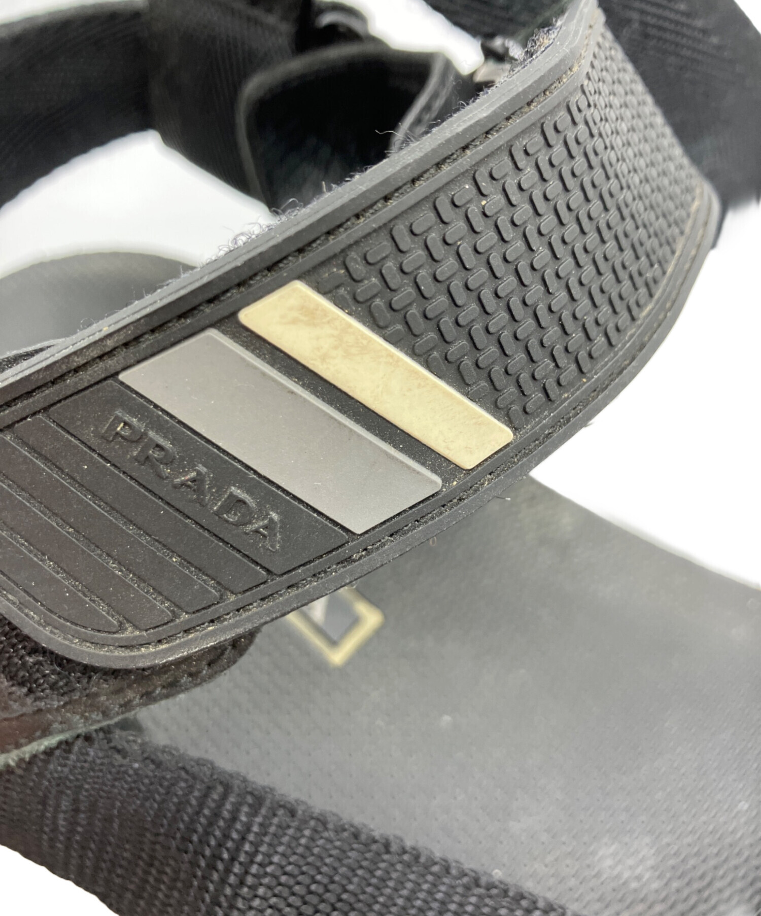 中古・古着通販】PRADA (プラダ) ラバーロゴストラップサンダル