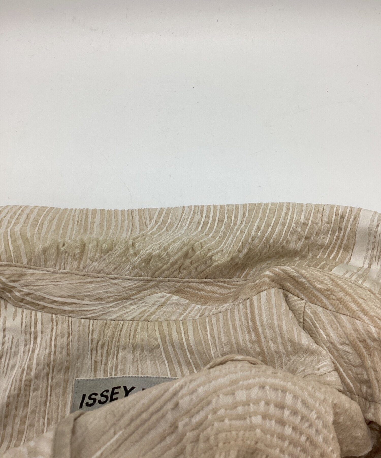 イッセイミヤケ 2Bシングル テーラードジャケット ベージュ 3号 ナイロン 中古・古着通販】HOMME PLISSE ISSEY MIYAKE (オム プリッセ イッセイ