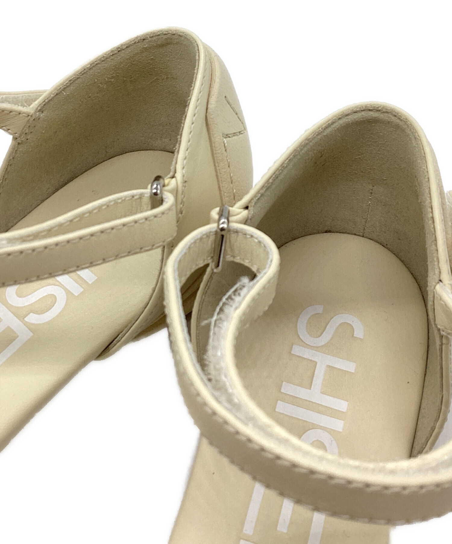 中古・古着通販】SHISEI (シセイ) PADDED SANDALS アイボリー サイズ