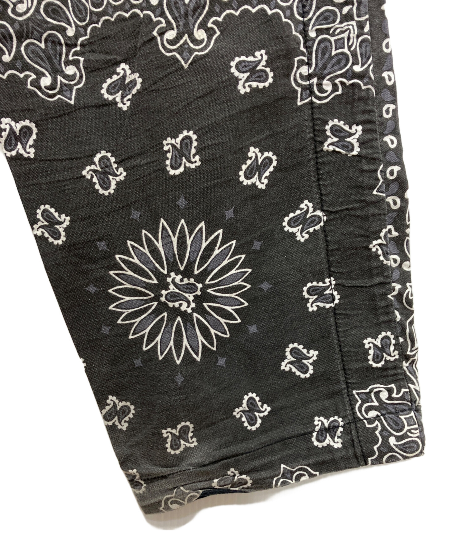 中古・古着通販】sacai (サカイ) Bandana Print Pants ブラック サイズ