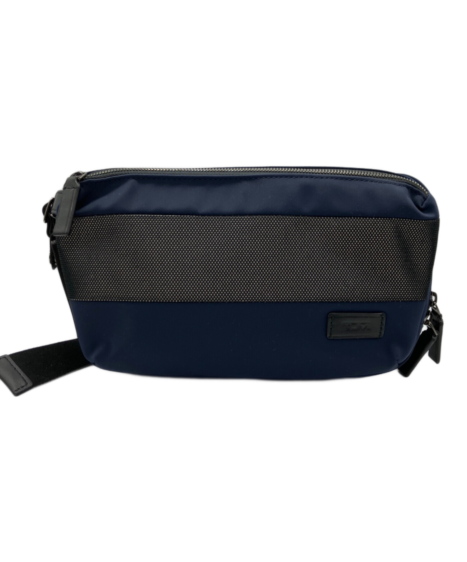 TUMI ボディバッグ ネイビー ドットパターン TUMI ネイビー ボディバッグ - メルカリ