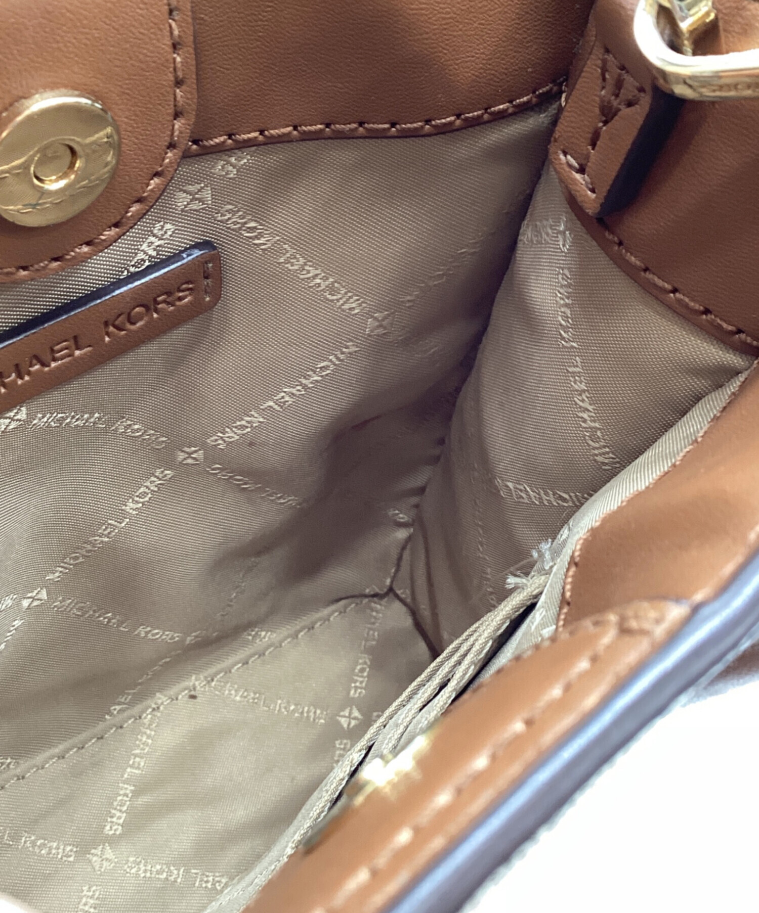 MICHAEL MICHAEL KORS ショルダーバッグ  ベージュ 【古着】【中古】【送料無料】 中古・古着通販】MICHAEL KORS (マイケル・コース) ショルダーバッグ