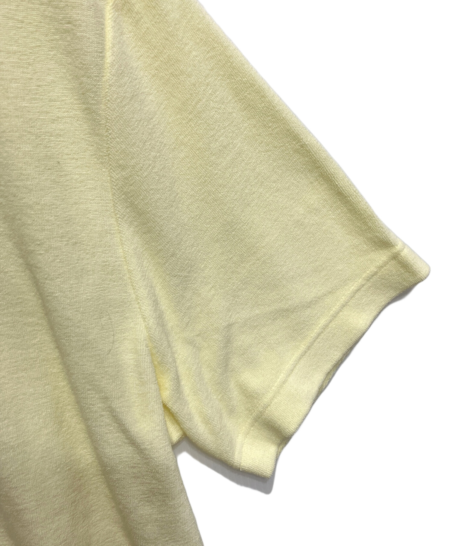 値下中！未使用美品【Burberry】バーバリー.淡黄色 半袖.パフスリーブ ⚫︎b22 burberry tops バーバリー トップス ポロシャツ 半袖 ベージュ