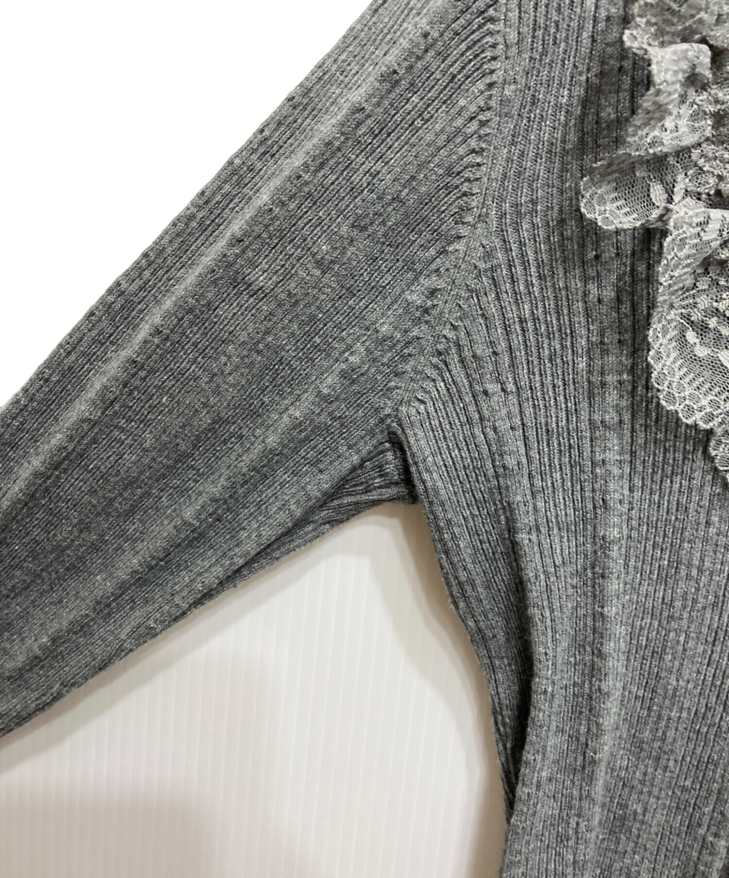 中古・古着通販】Snidel (スナイデル) Sustainableフリルニットプル