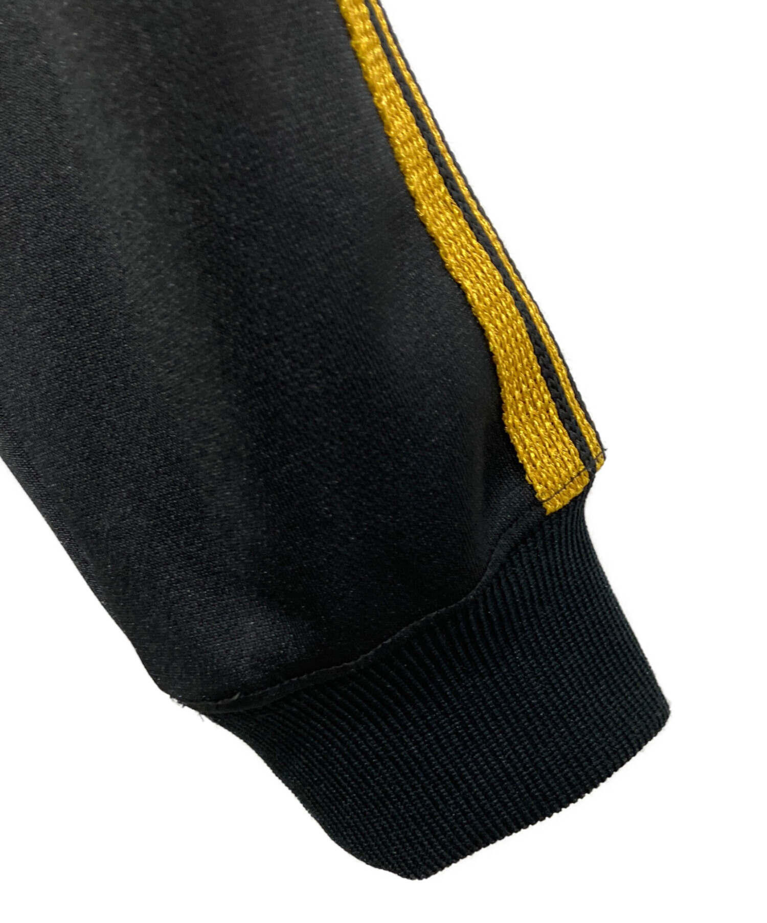 Needles ジャージ Mサイズ 黒 金色ストライプ 中古・古着通販】Needles (ニードルズ) Track Jacket - Poly Smooth