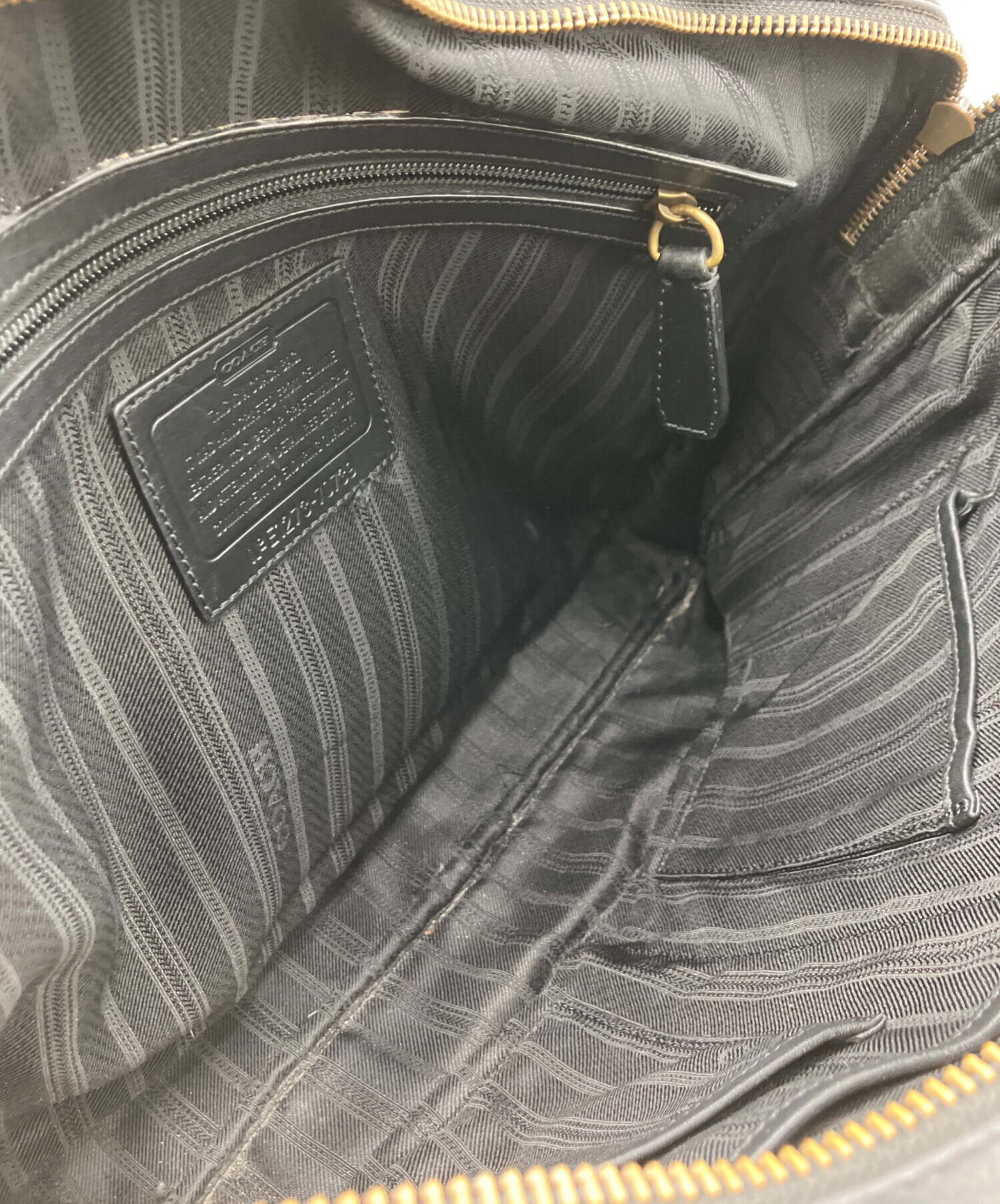 中古・古着通販】COACH (コーチ) CROSBY LEATHER LOGO COMMUTER
