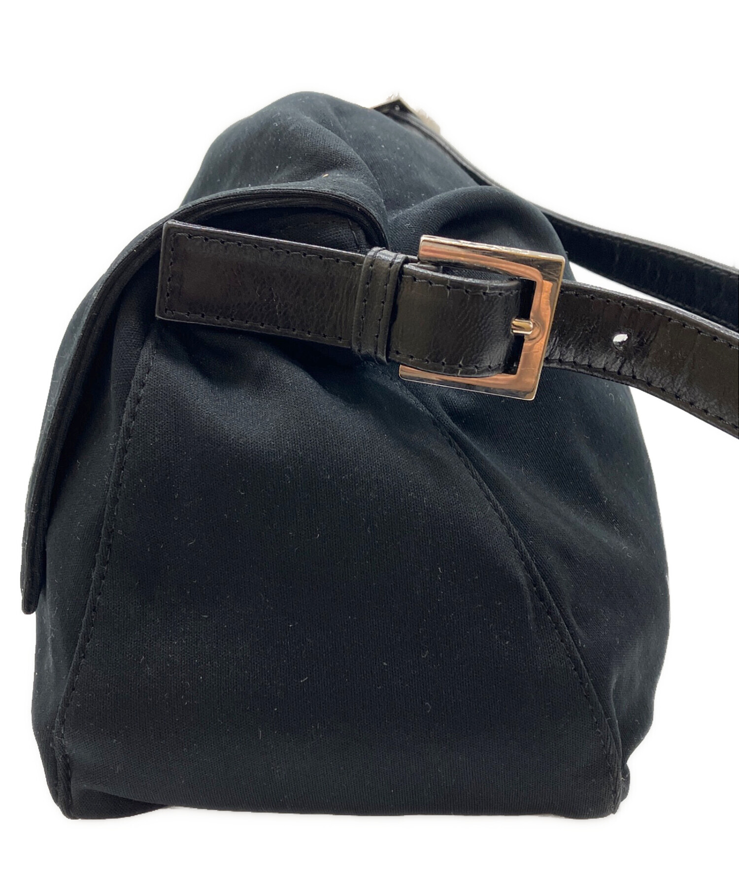 FENDI フェンディ ショルダーバッグ  黒 【古着】【中古】【送料無料】 中古・古着通販】FENDI (フェンディ) ショルダーバッグ ブラック
