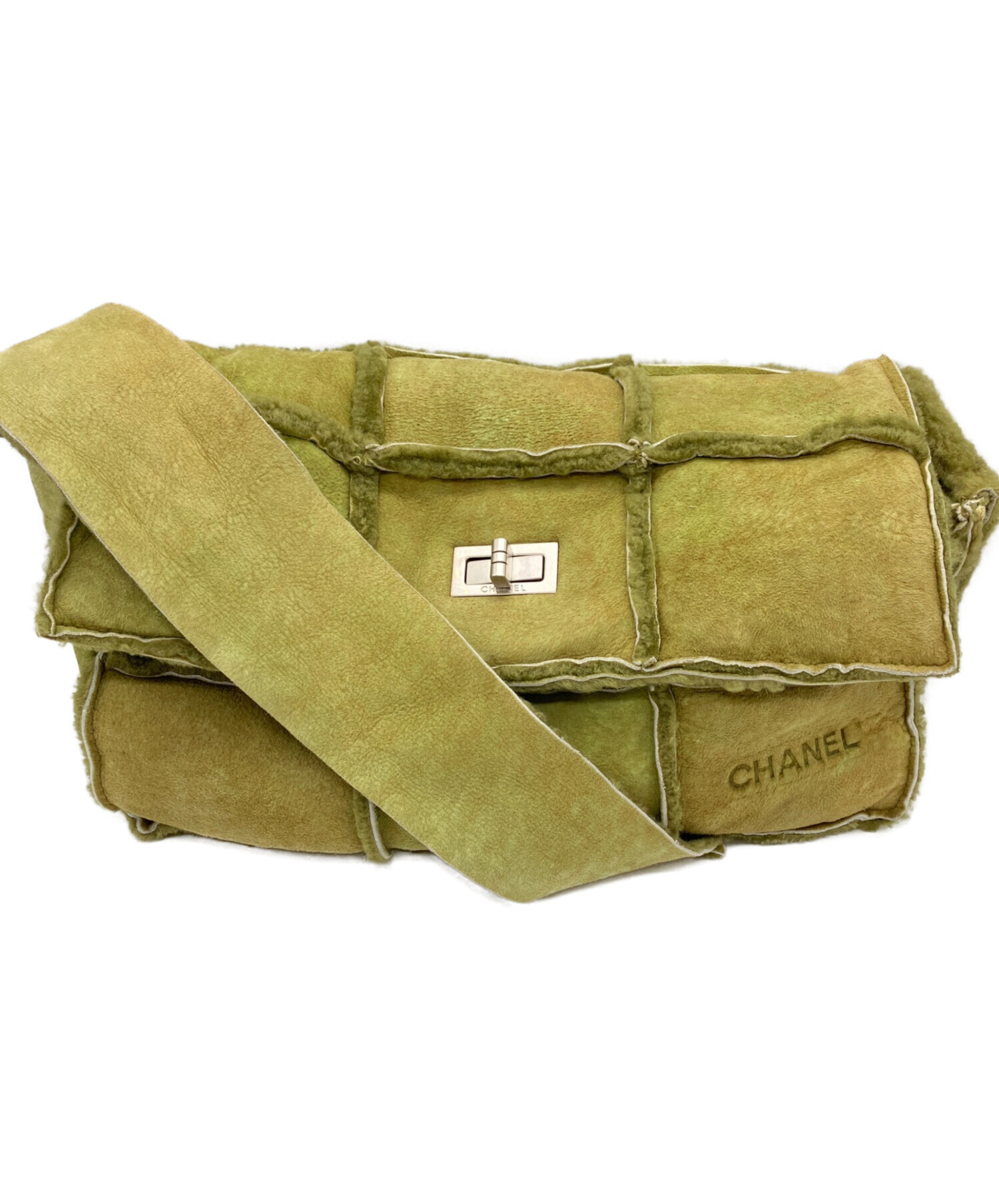 CHANEL ムートン ショルダーバッグ グリーン アーカイブ 中古・古着通販】CHANEL (シャネル) チョコバー2.55 ムートン
