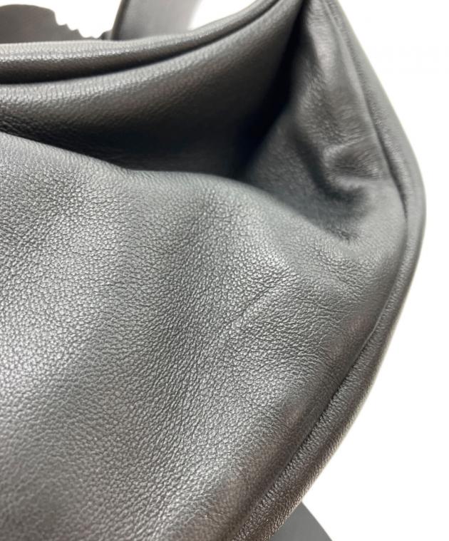 中古・古着通販】COS (コス) レザープリーツベルトバッグ ブラック