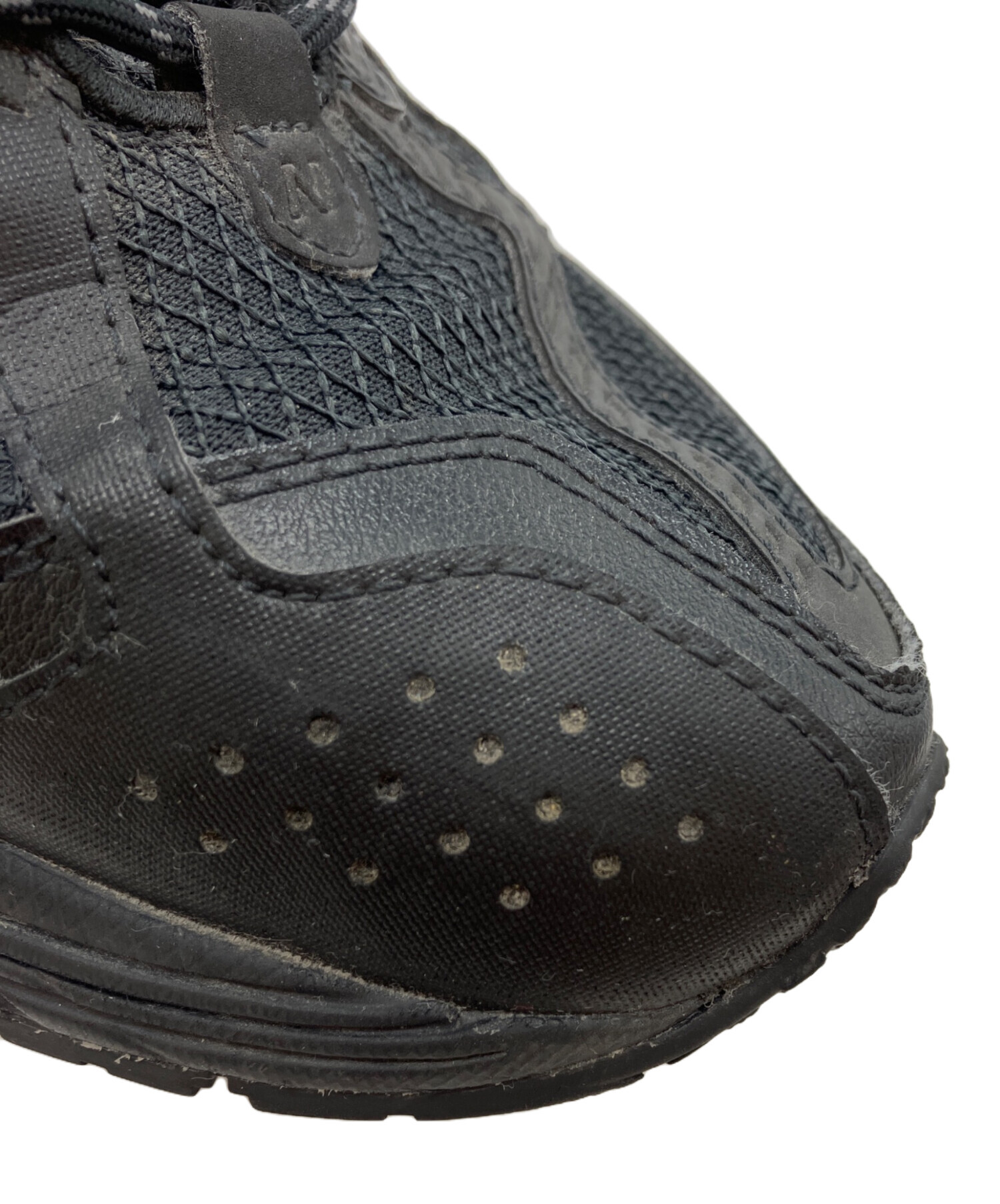 new balance ブラックスーツ　used 上下XLサイズ 中古・古着通販】NEW BALANCE (ニューバランス) スニーカー トリプル