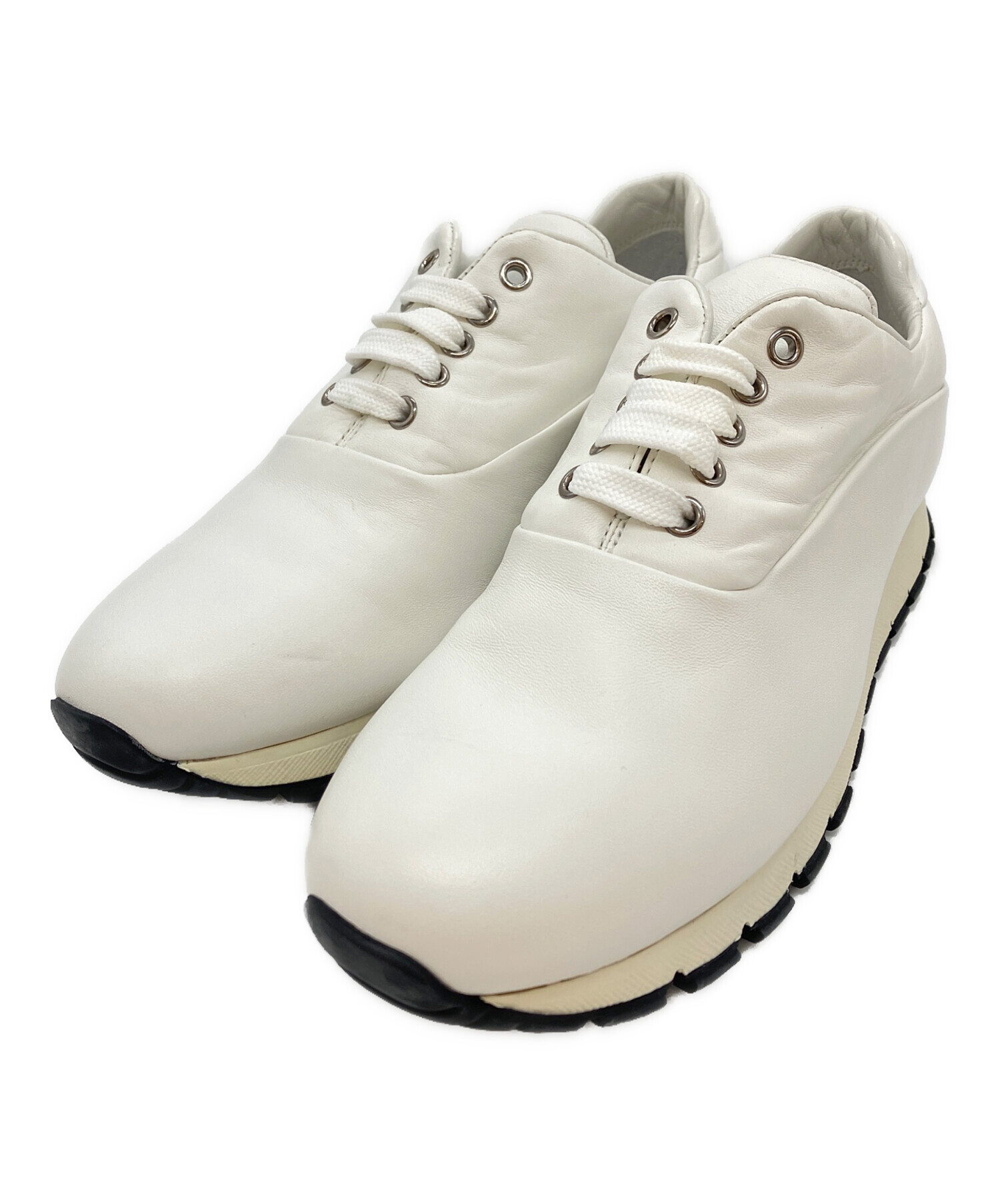 中古・古着通販】PRADA (プラダ) レザースニーカー ホワイト サイズ:36