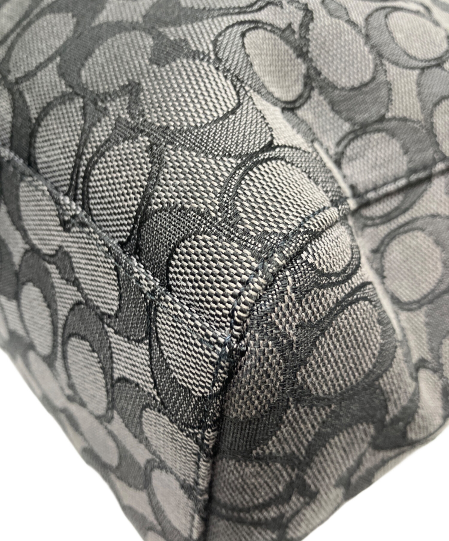 【新品未使用】COACH グレー ショルダーバッグ 中古・古着通販】COACH (コーチ) シグネイチャーロゴワンショルダー