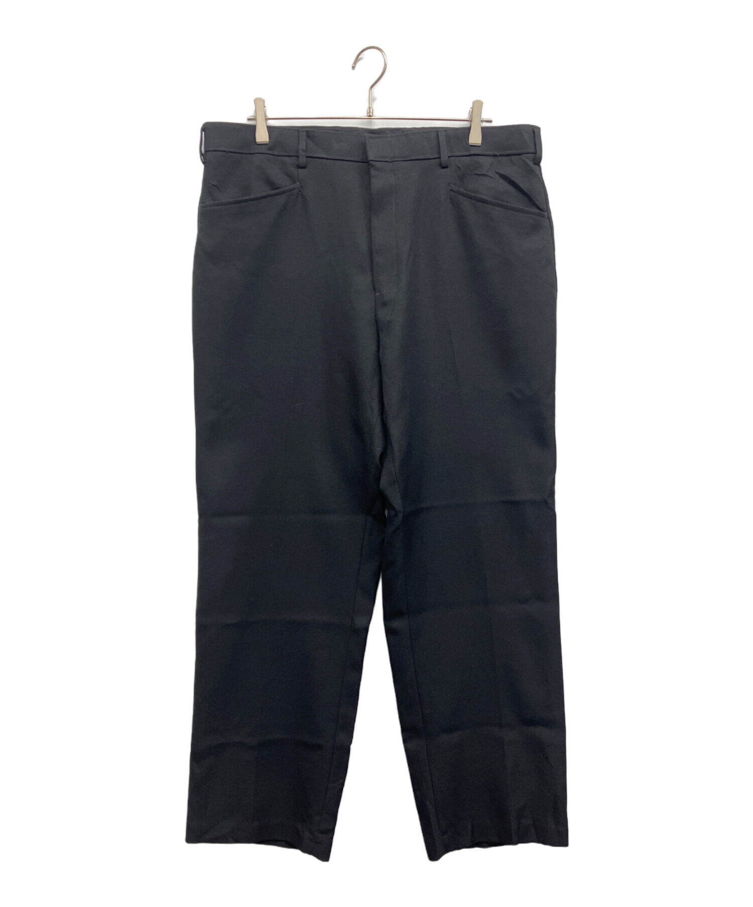 リーバイス アクションスラックス 黒 スラックス　ブラック　古着　スタプレ　ポリ 中古・古着通販】LEVI'S (リーバイス) アクションスラックス ブラック